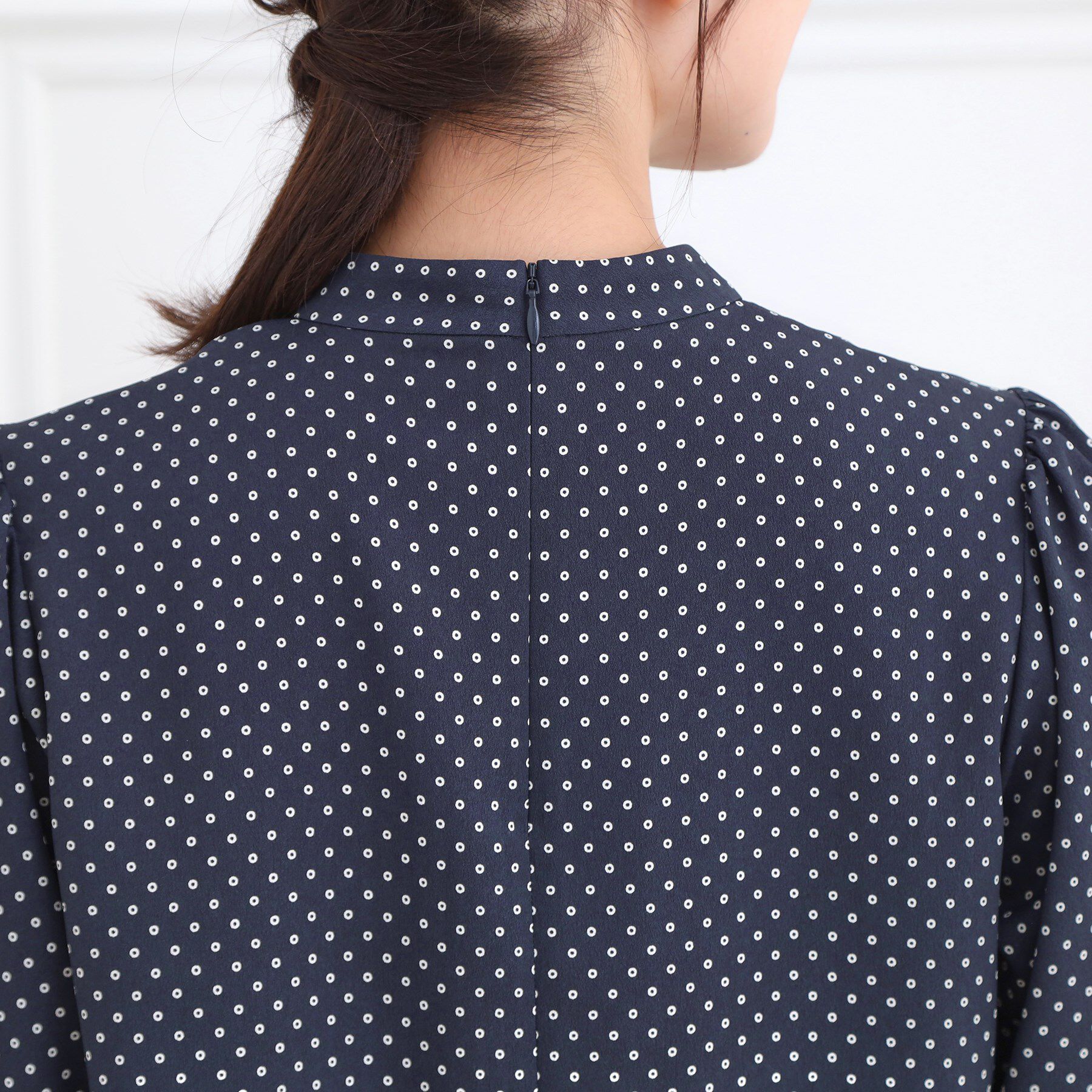 Reflect「【お仕事に◎】ドットプリントブラウス」|シャツ・ブラウス|