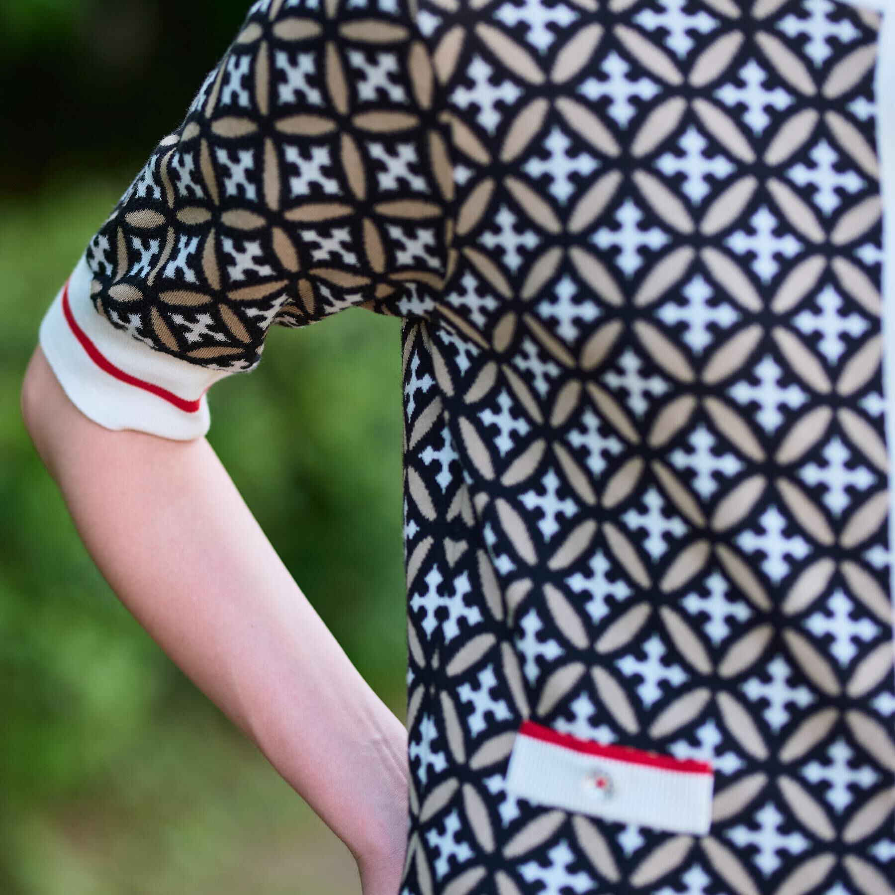 DRESSTERIOR「オーバーラップサークルハーフスリーブカーディガン」|カーディガン|