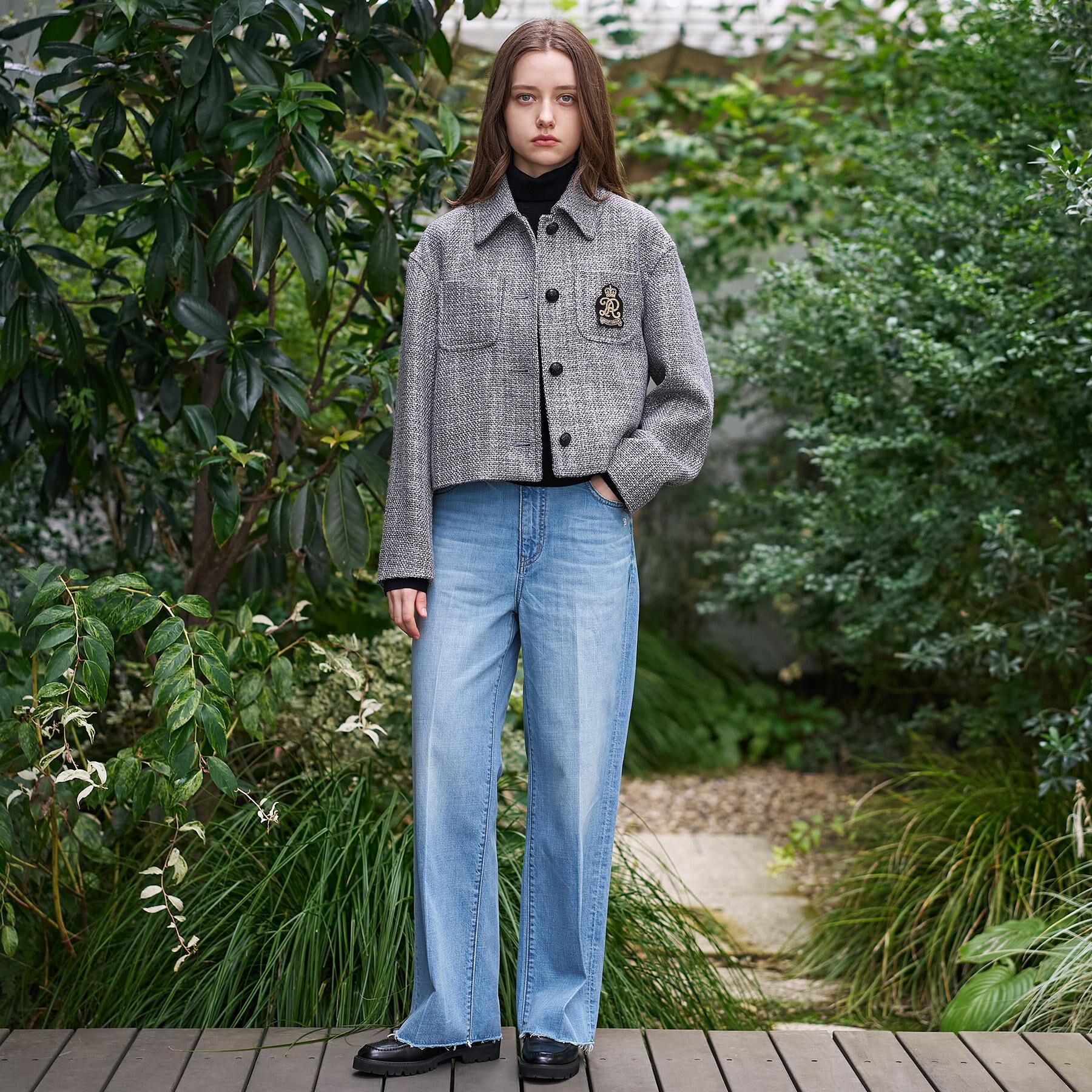 DRESSTERIOR「エンブレムショートブルゾン」|ブルゾン・スタジャン|