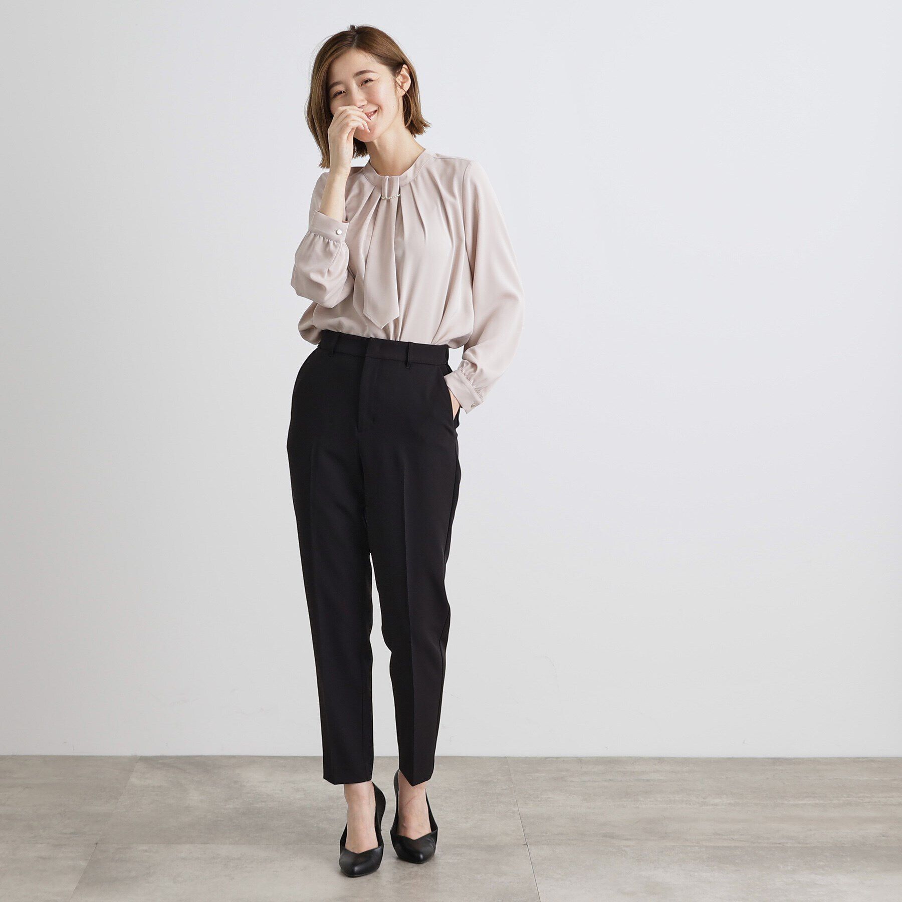 grove「しなやかストレッチ イージーケアテーパードパンツ」|その他|