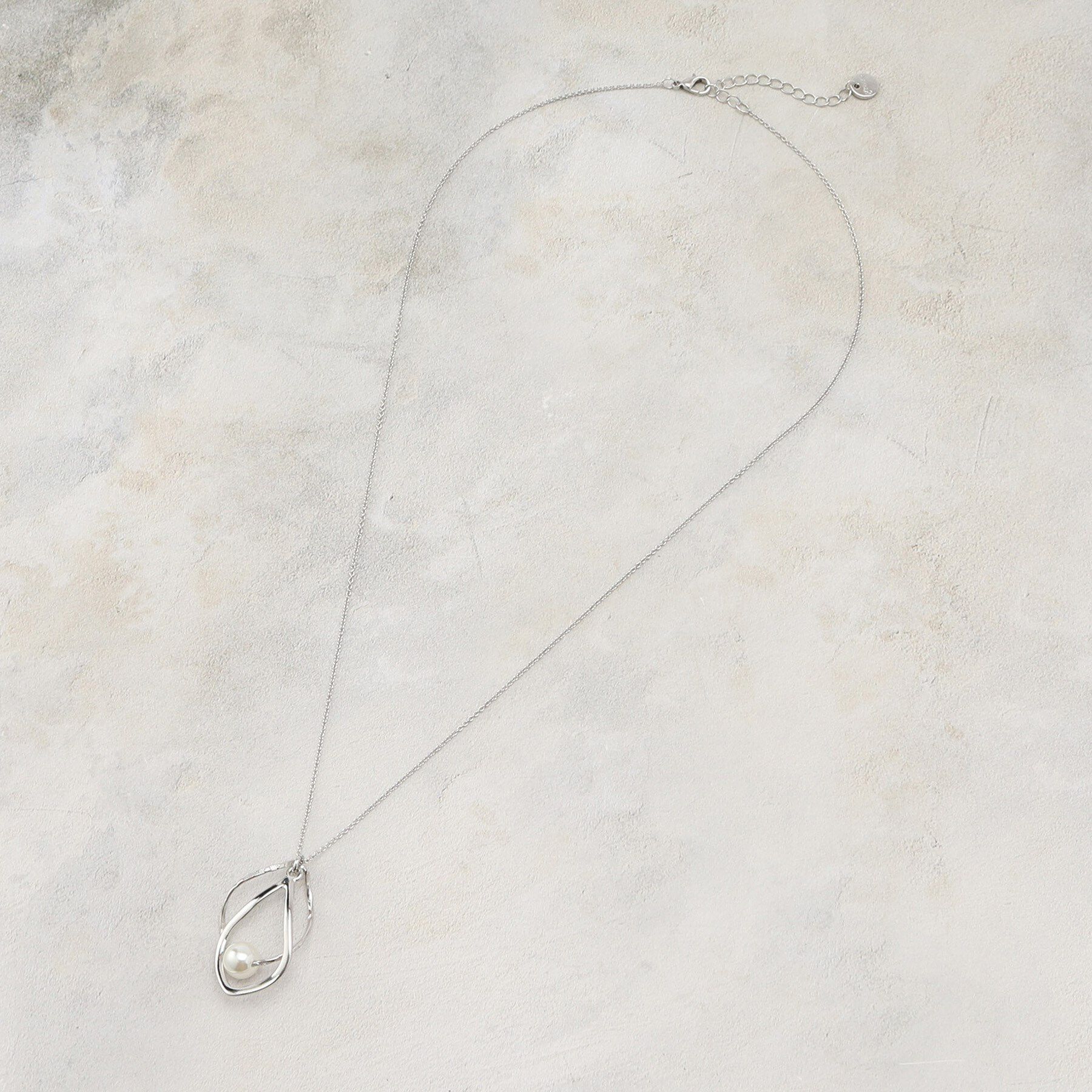 grove「ツイストデザインパール調ネックレス」|ネックレス|