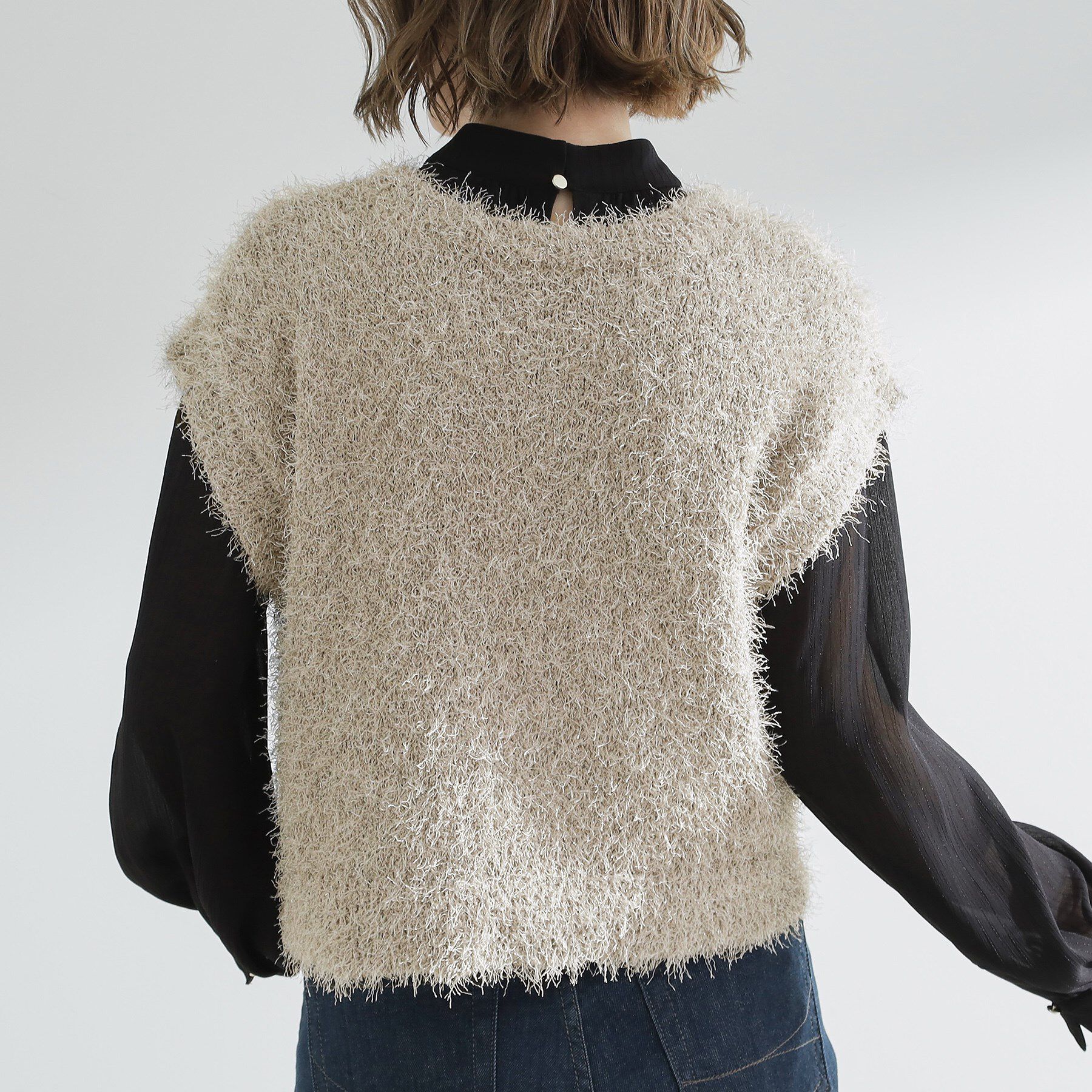 grove「夏の余韻と秋の気配をつなぐ　ラメフェザーニットベスト」|ニット・セーター|