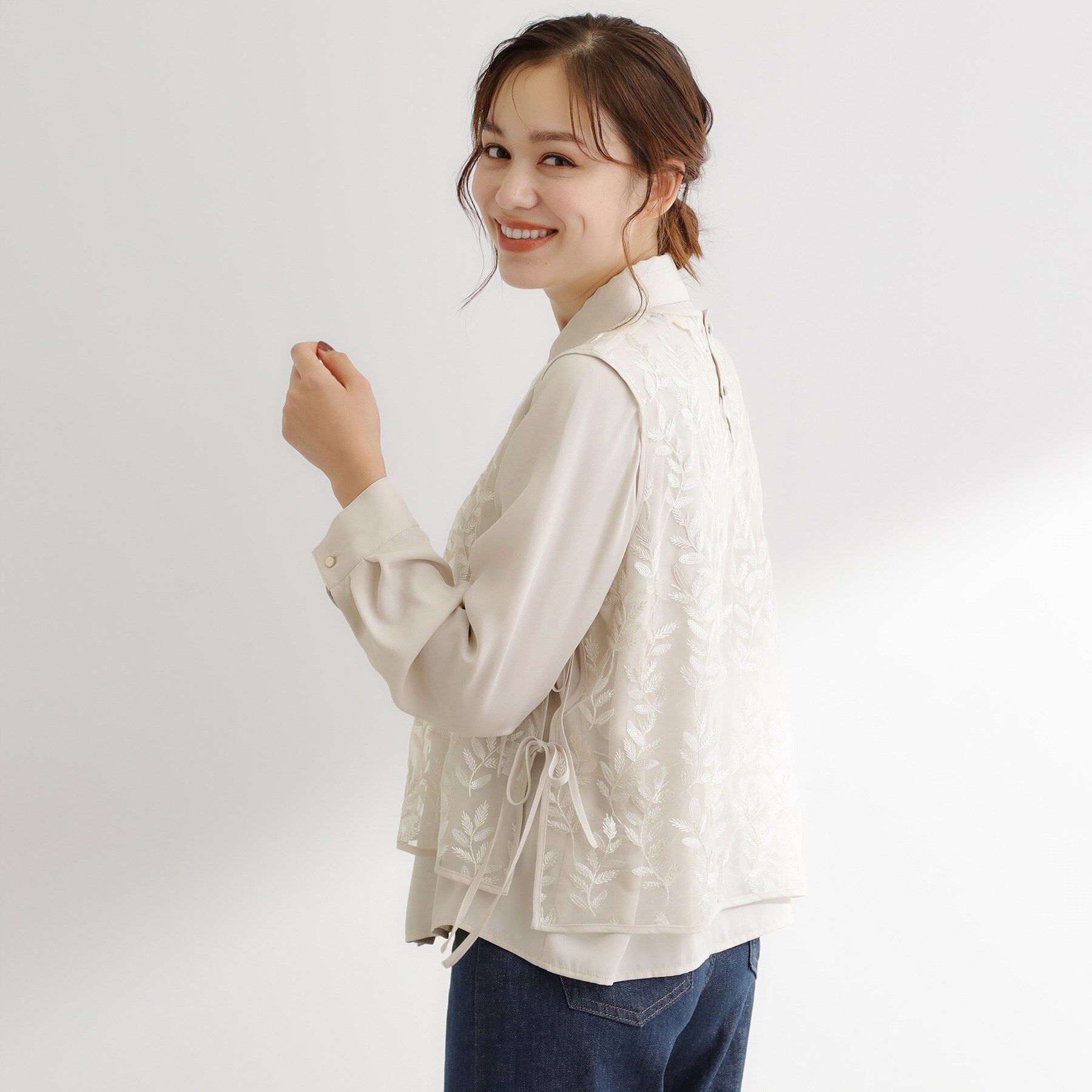 grove「リーフ刺繍スパンコールベスト＆ブラウスセット」|シャツ・ブラウス|