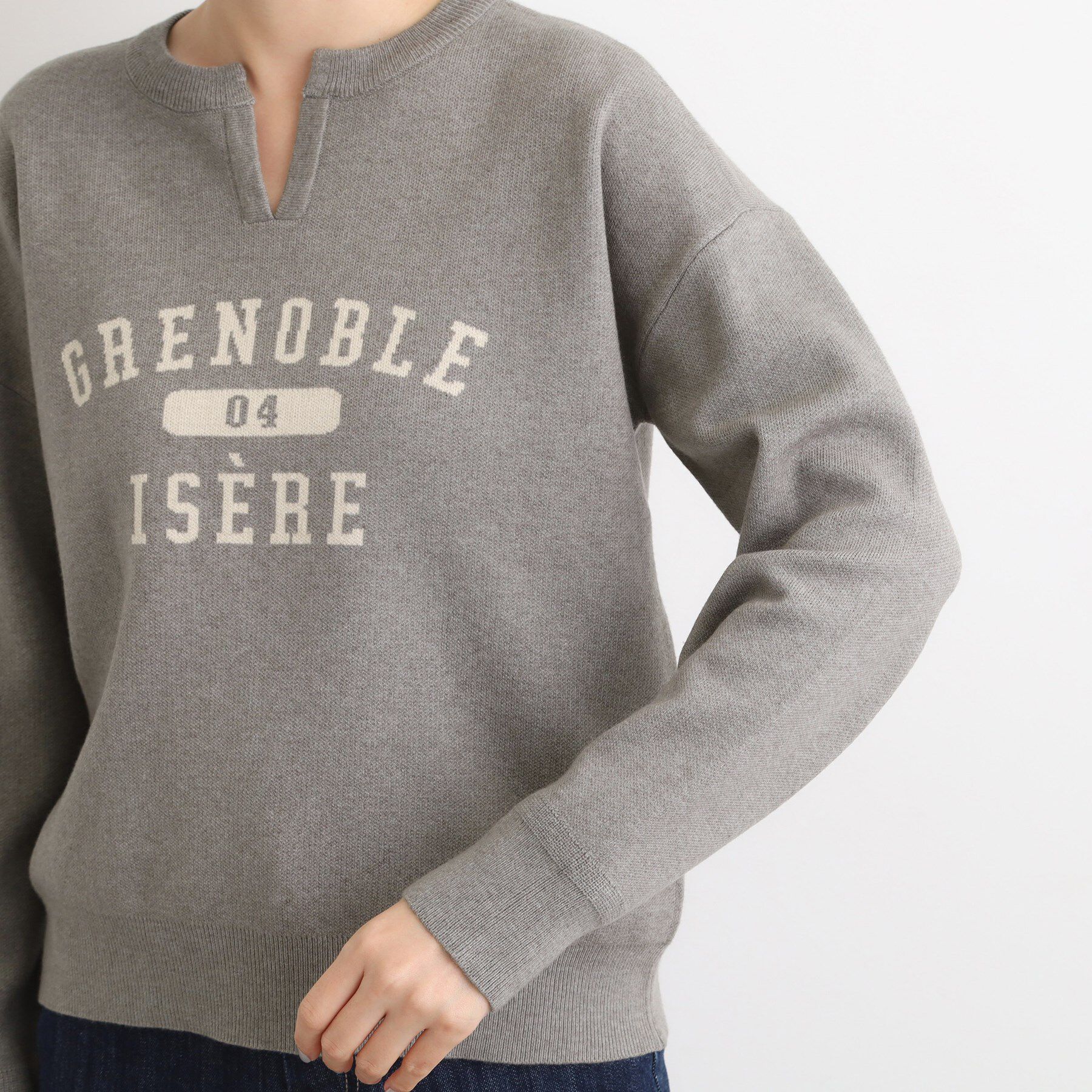 grove「カレッジロゴキーネックニット」|ニット・セーター|