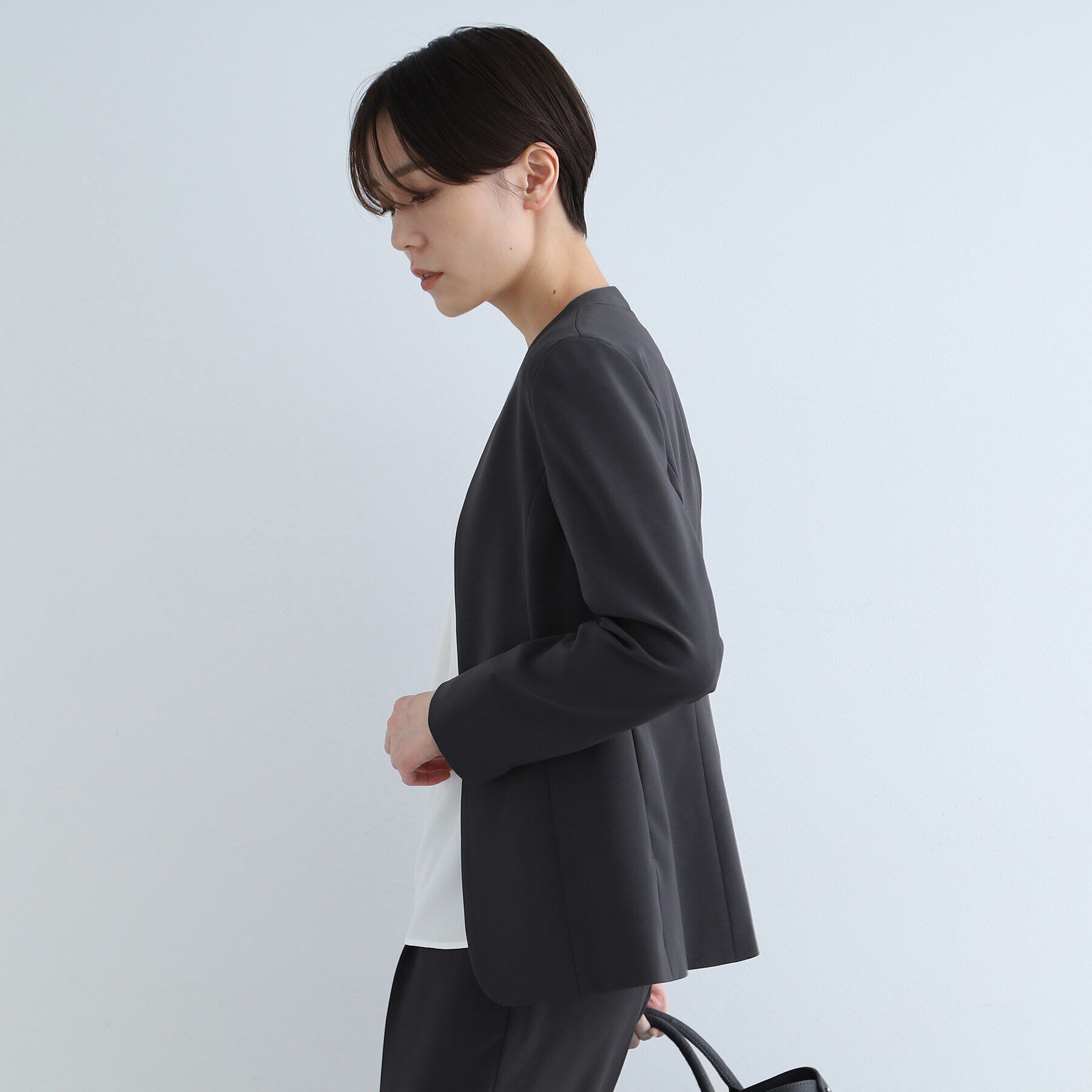 INDIVI「【定番スーツ/洗える/UVケア】ストレッチノーカラージャケット」|スーツ|