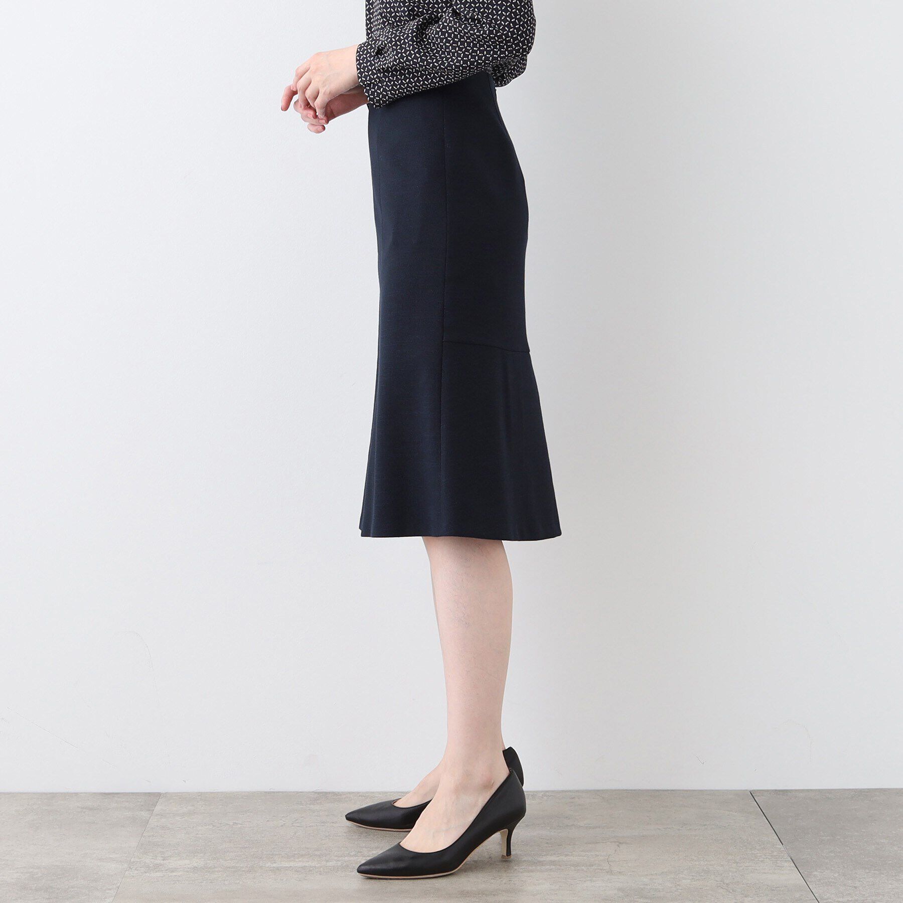 INDIVI「【洗える】ストレッチツィ―ドセミフレアスカート」|スカート|
