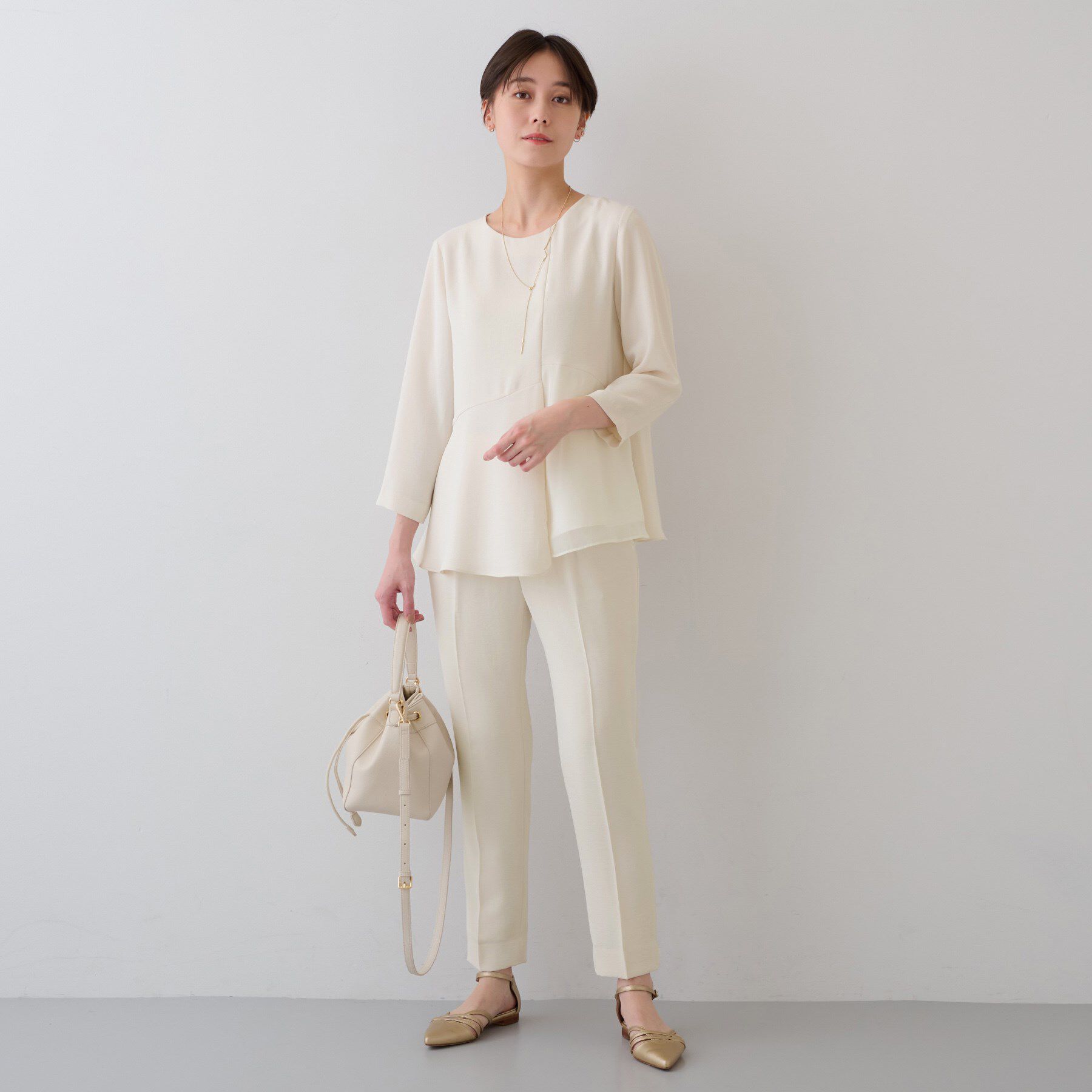 INDIVI「【着る日傘/遮熱/UVケア】ペプラムデザインブラウス」|シャツ・ブラウス|