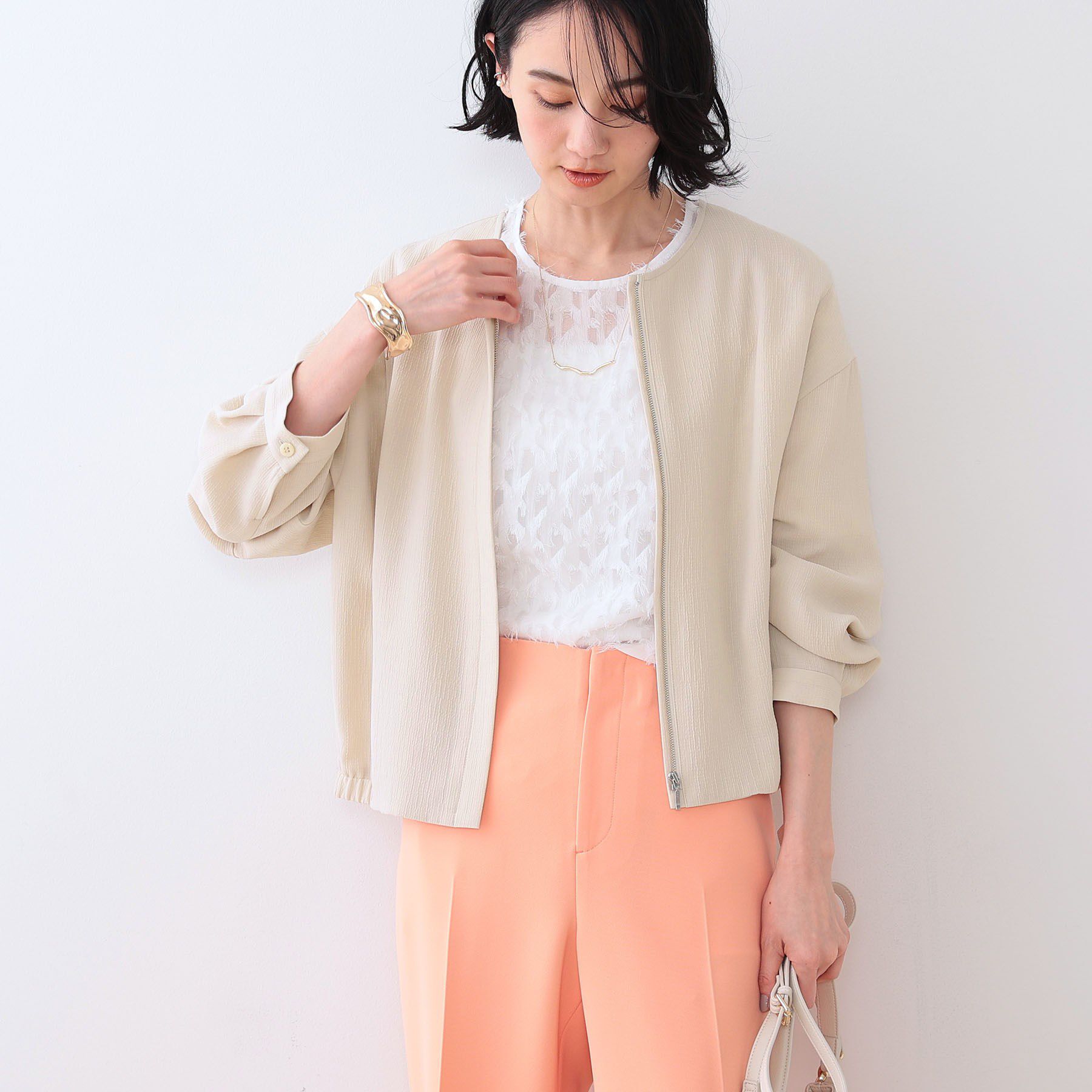 INDIVI「【洗える】凹凸素材シンプルブルゾン」|ブルゾン・スタジャン|ベージュ(052)