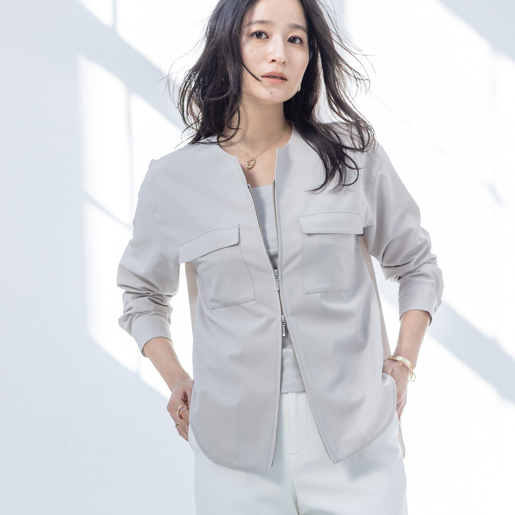 INDIVI「【洗える／SETUP可能】ダブルポケット シャツブルゾン」|シャツ・ブラウス|ライトベージュ(05