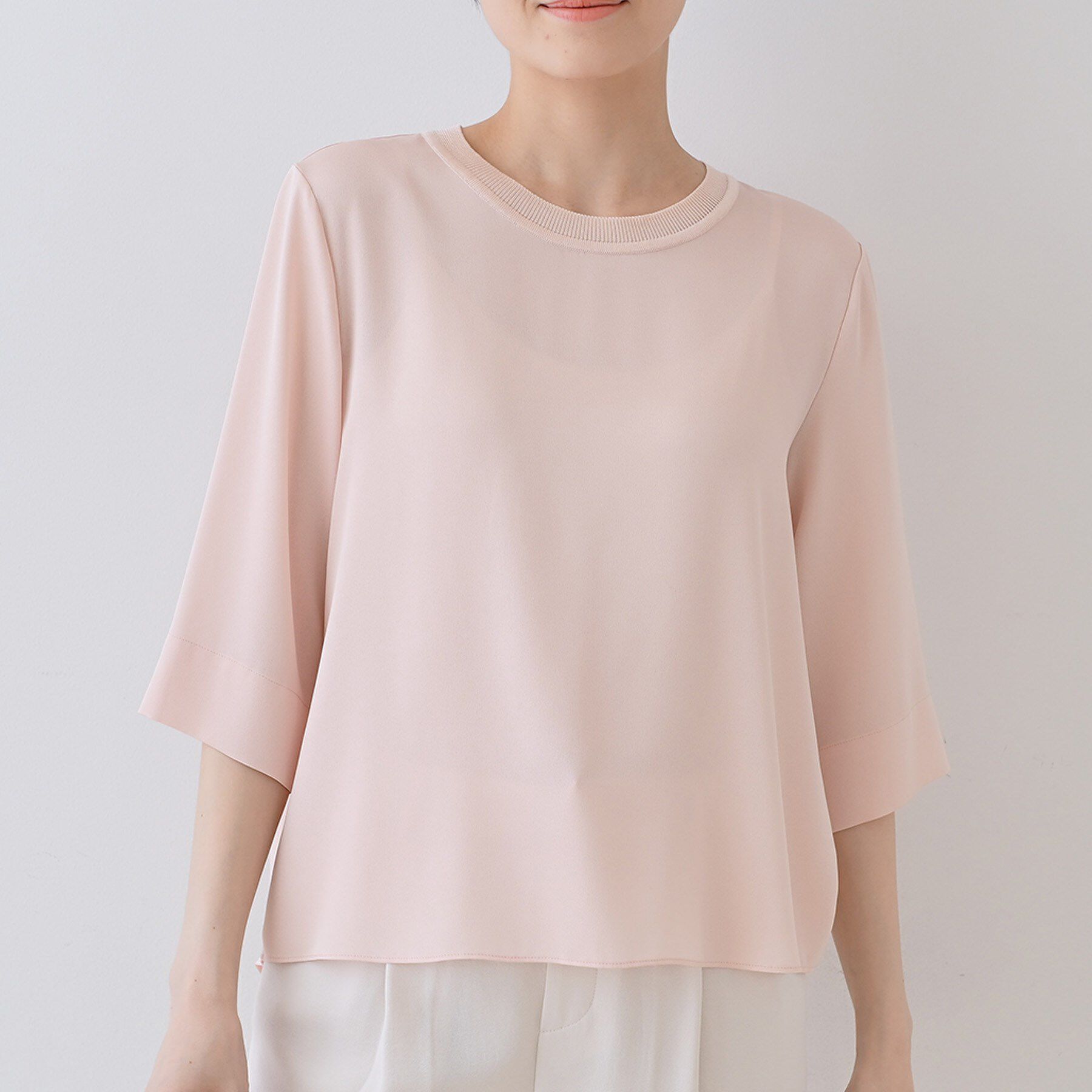 INDIVI「【洗える／5分袖】シルク風素材オフィスブラウス」|シャツ・ブラウス|