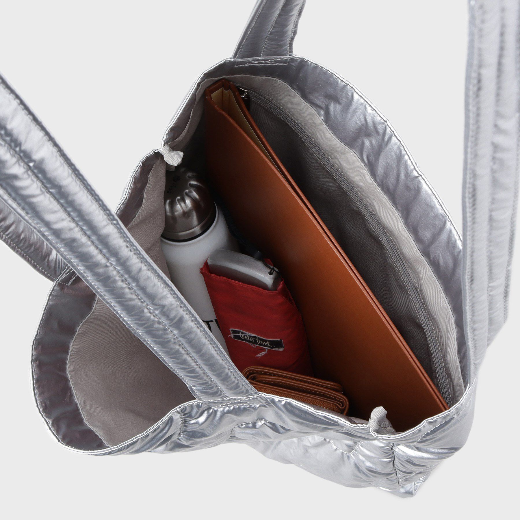 INDIVI「【A4サイズ対応】シャイニーキルトトート」|トートバッグ|