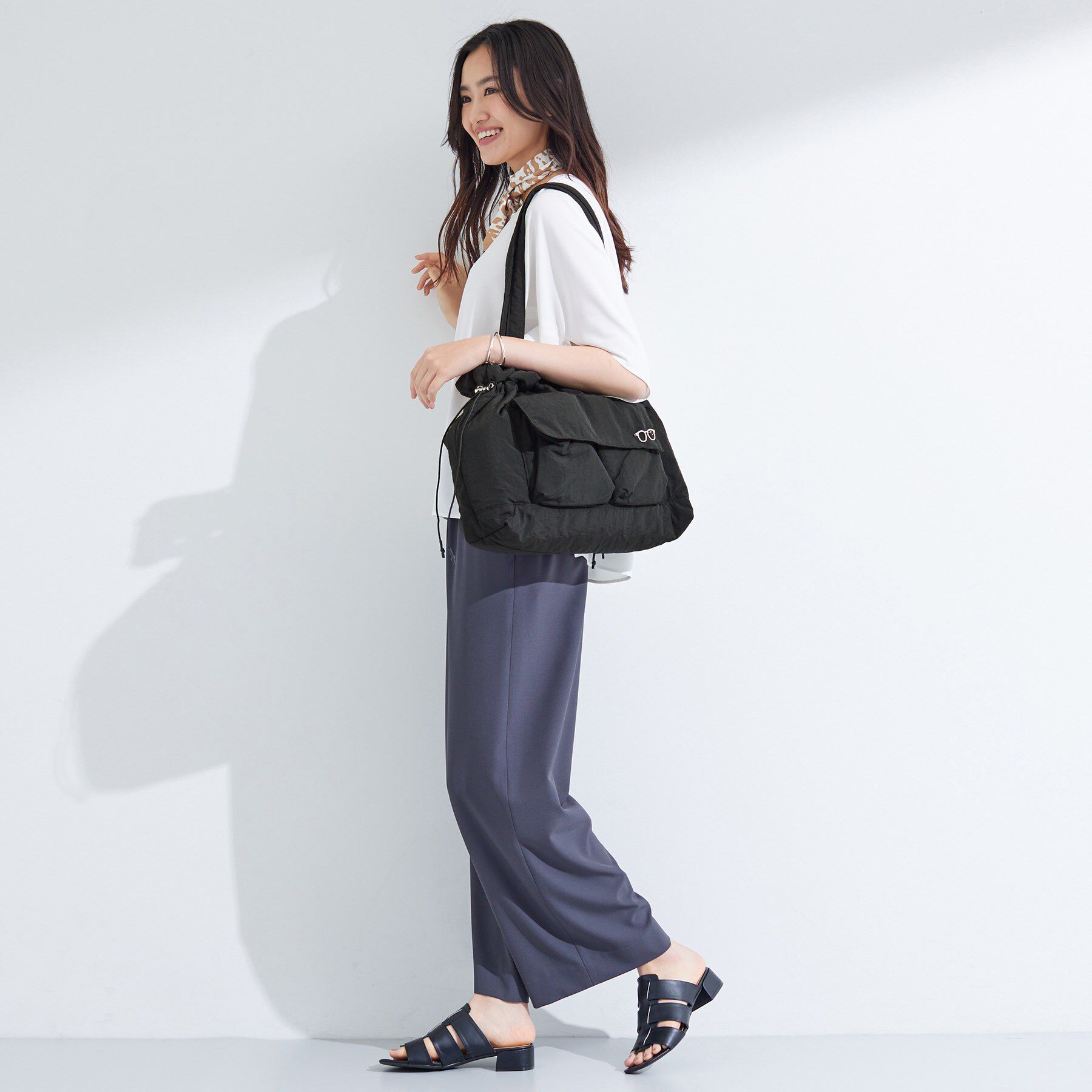 INDIVI「新色登場！【超軽量】フロントポケットバッグ」|トートバッグ|