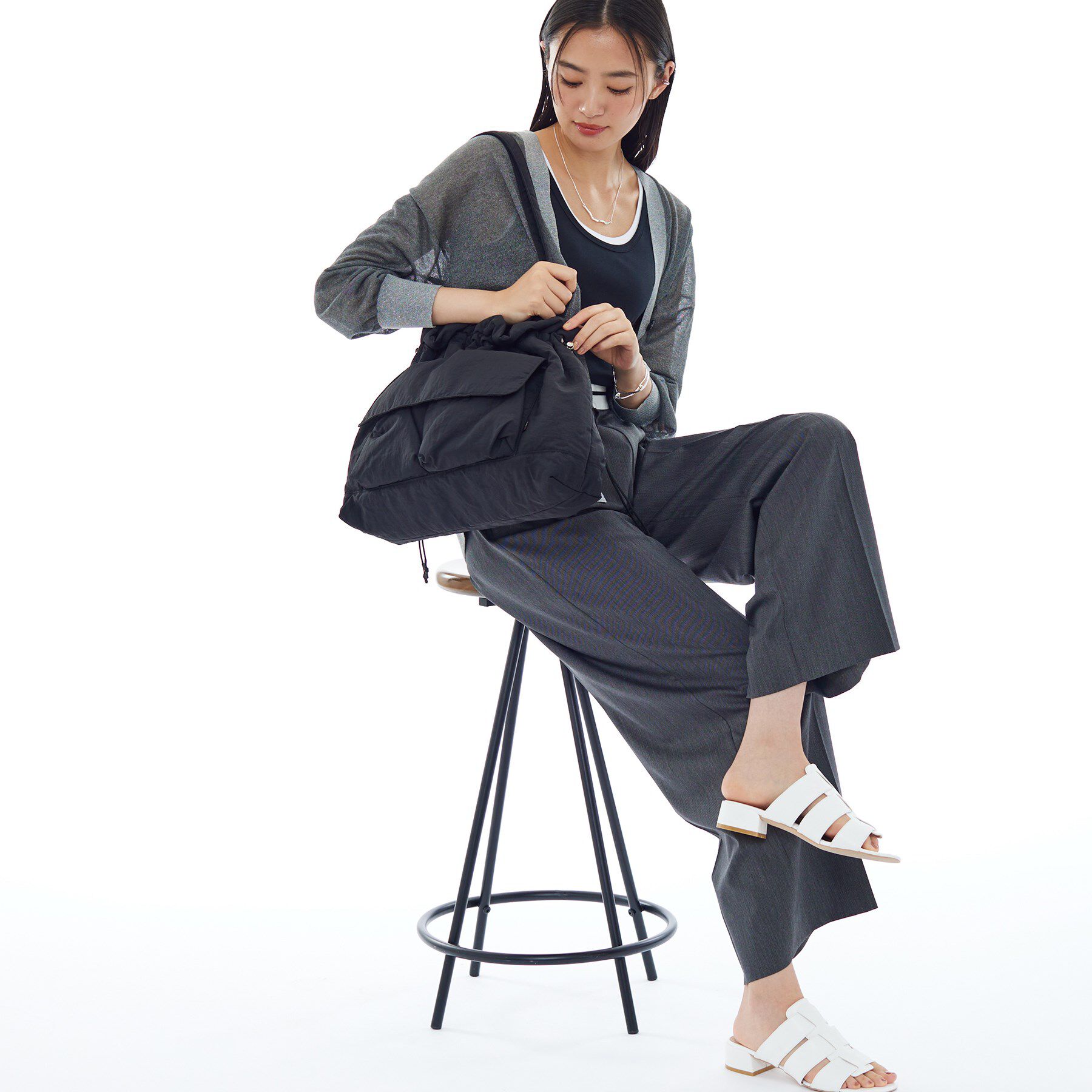 INDIVI「新色登場！【超軽量】フロントポケットバッグ」|トートバッグ|