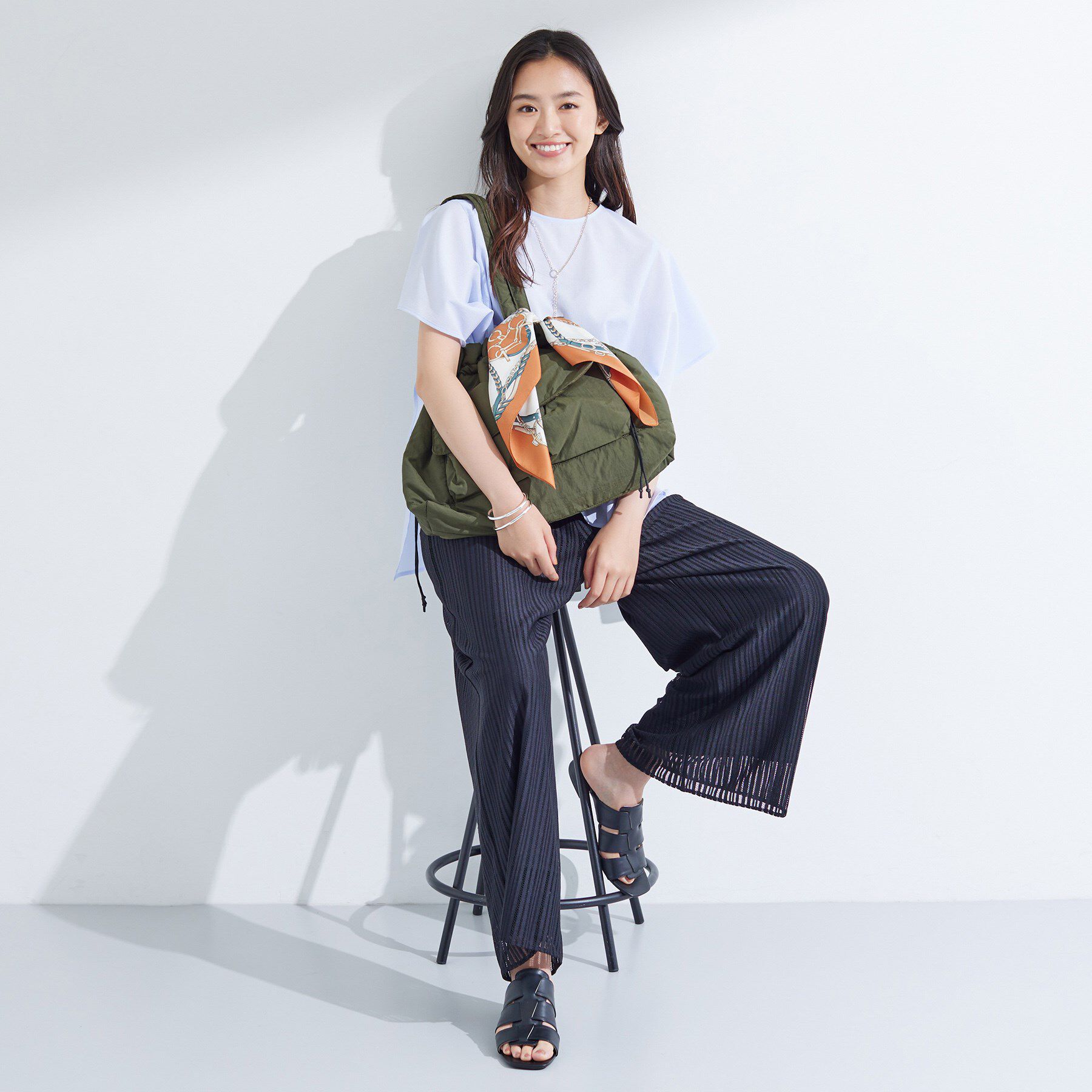 INDIVI「新色登場！【超軽量】フロントポケットバッグ」|トートバッグ|