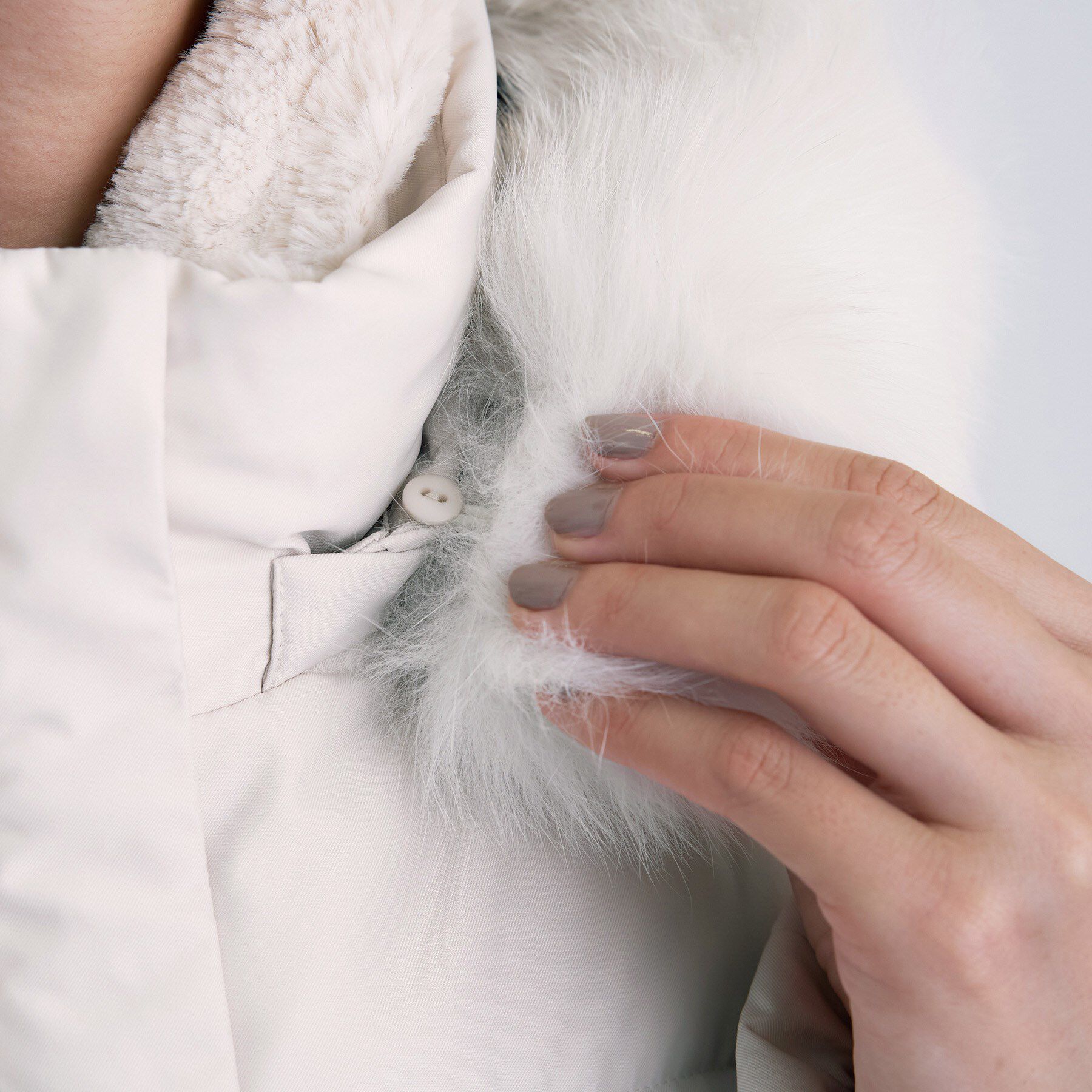 INDIVI「【名品／撥水／抗菌防臭】ショート丈リサイクルダウンコート」|ダウン|