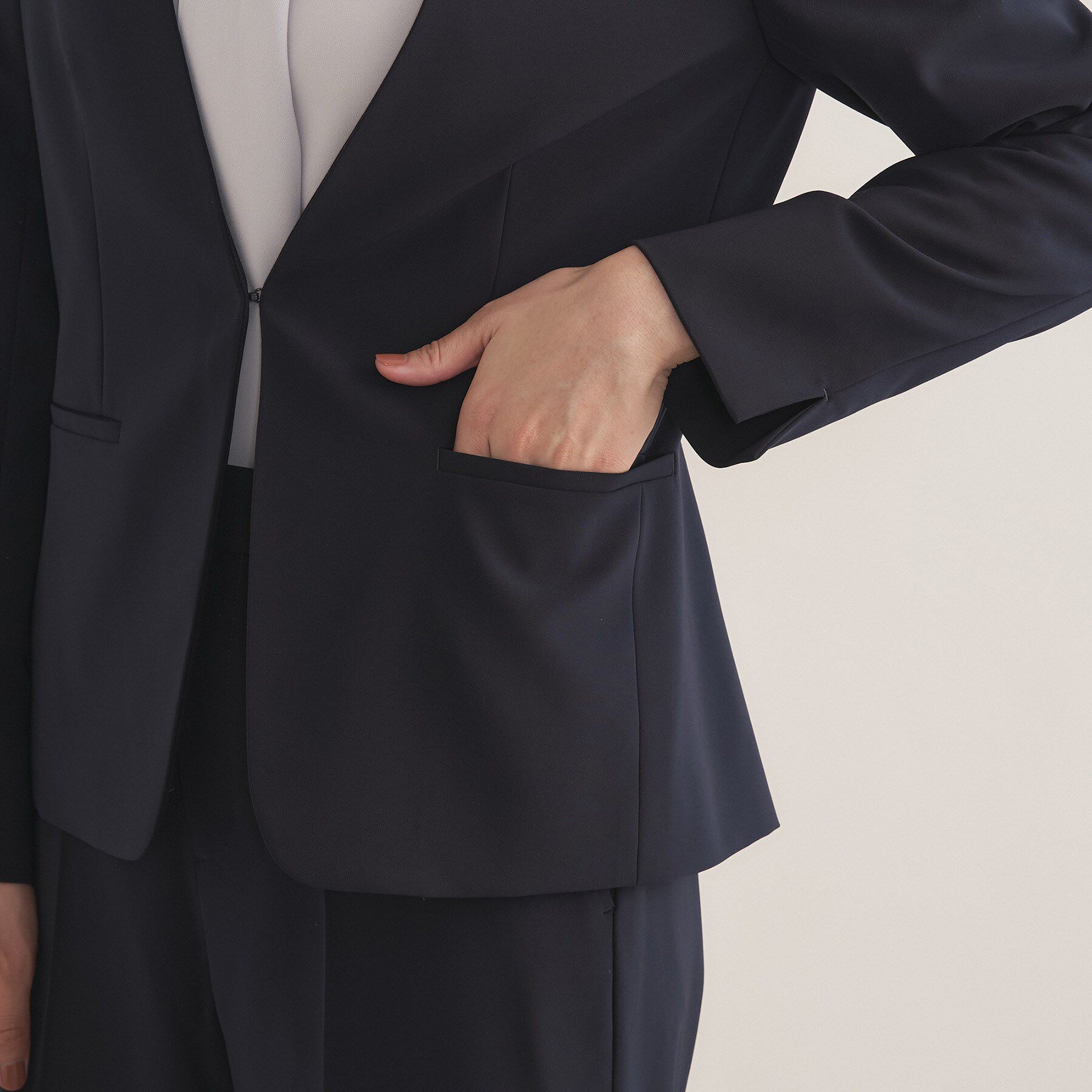 INDIVI「【通勤スーツ／洗える】ストレッチカラーレスジャケット」|スーツ|