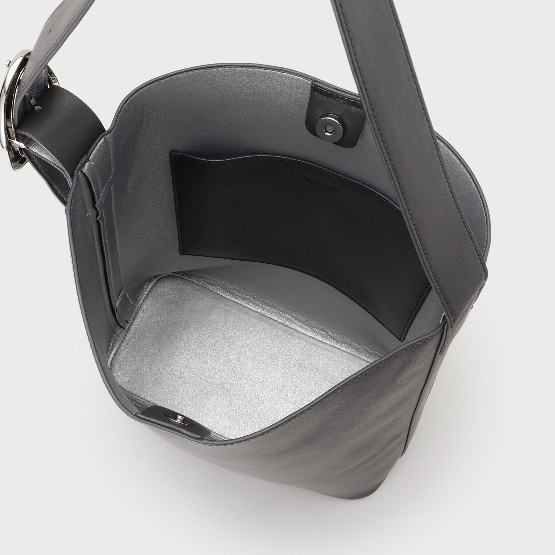 INDIVI「【A4収納可能／合皮】配色デザインワンショルダーバッグ」|ショルダー・メッセンジャー|