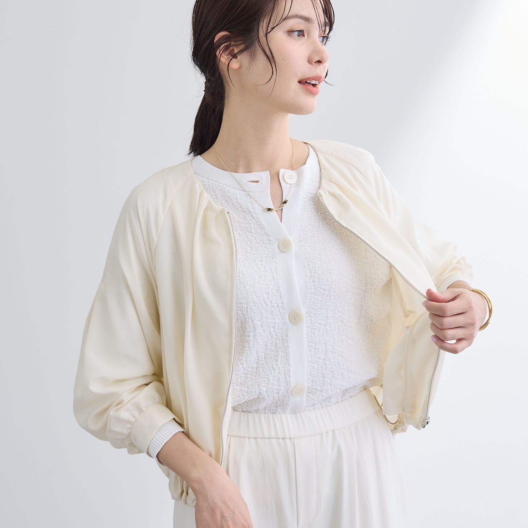 INDIVI「【洗える／大人シアー】エアリー バルーンブルゾン」|ブルゾン・スタジャン|
