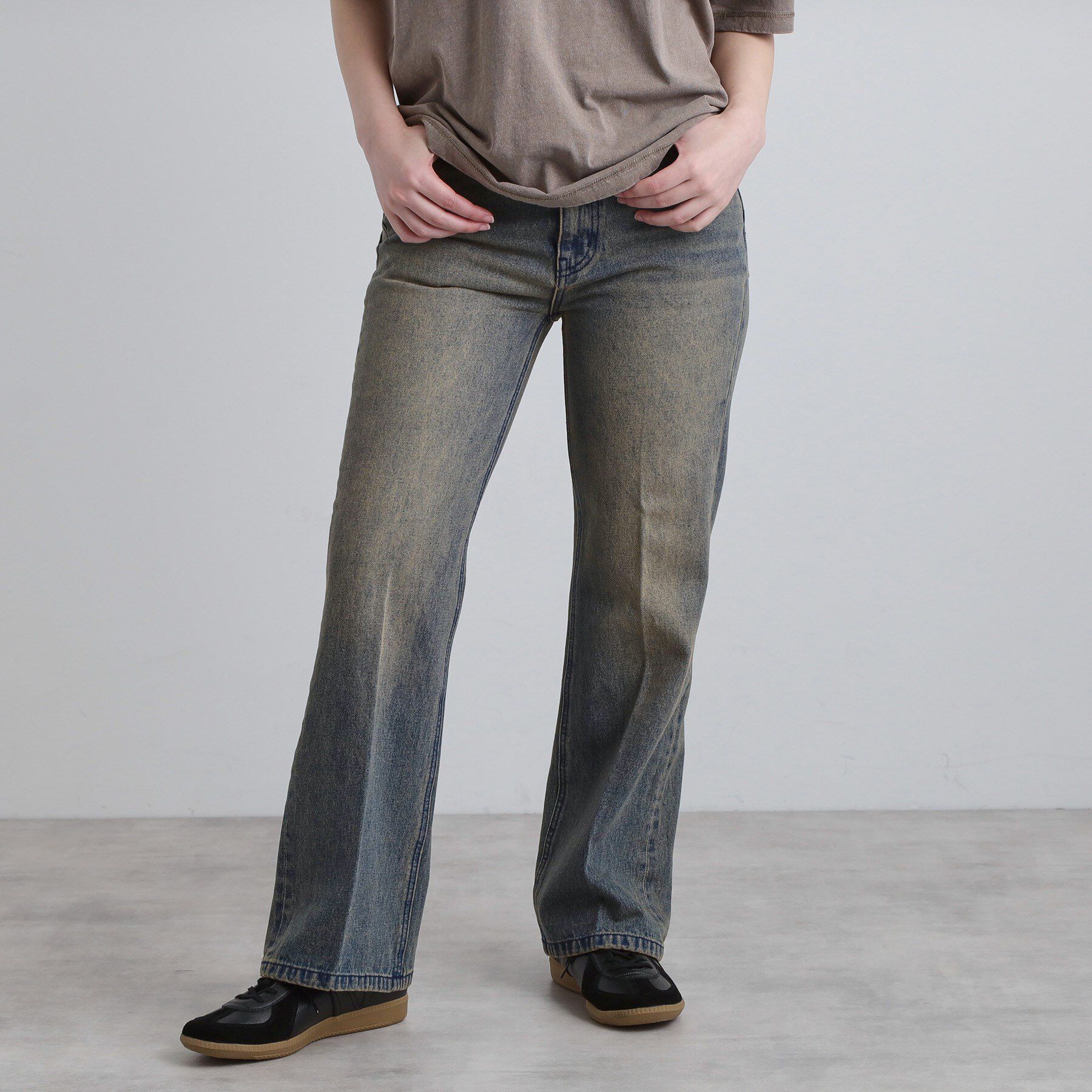 tk.TAKEO KIKUCHI「フレアデニムパンツ」|デニム|