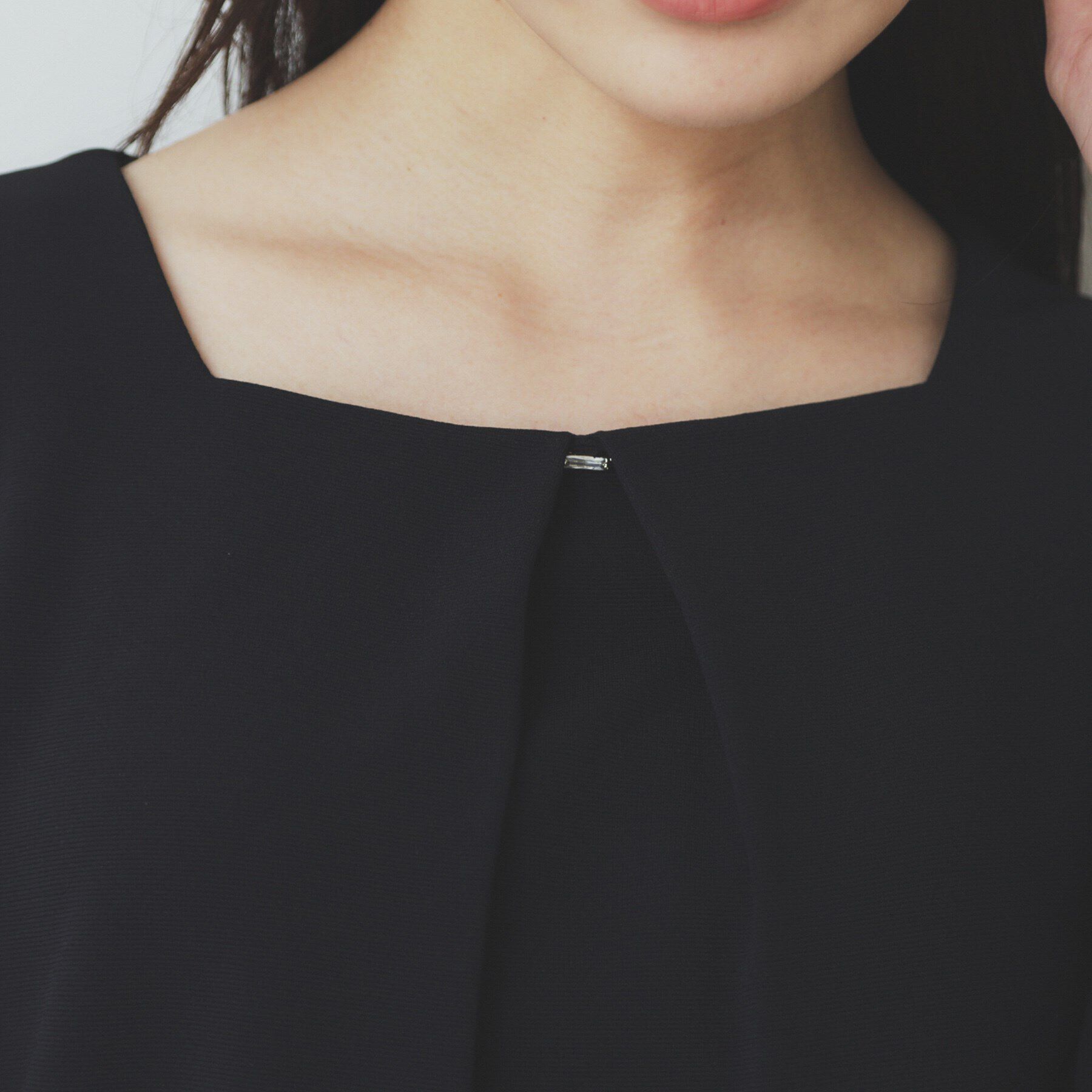 index「キーネックタックデザイントップス【洗濯機洗い可】」|Tシャツ・カットソー|