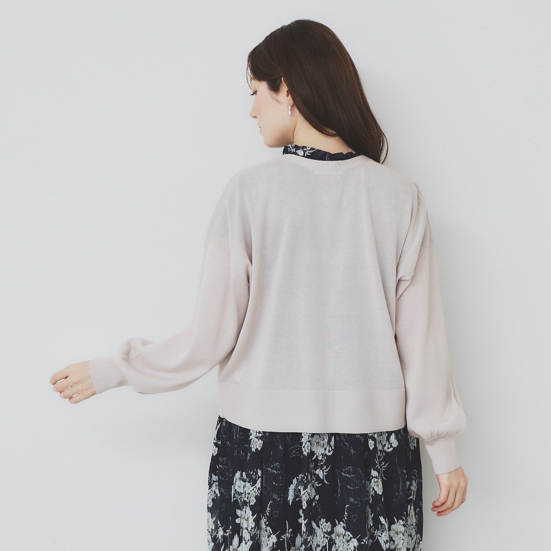 index「《6色展開》リラクシーショートカーディガン【洗濯機洗い可/接触冷感/抗ピル】」|カーディガン|