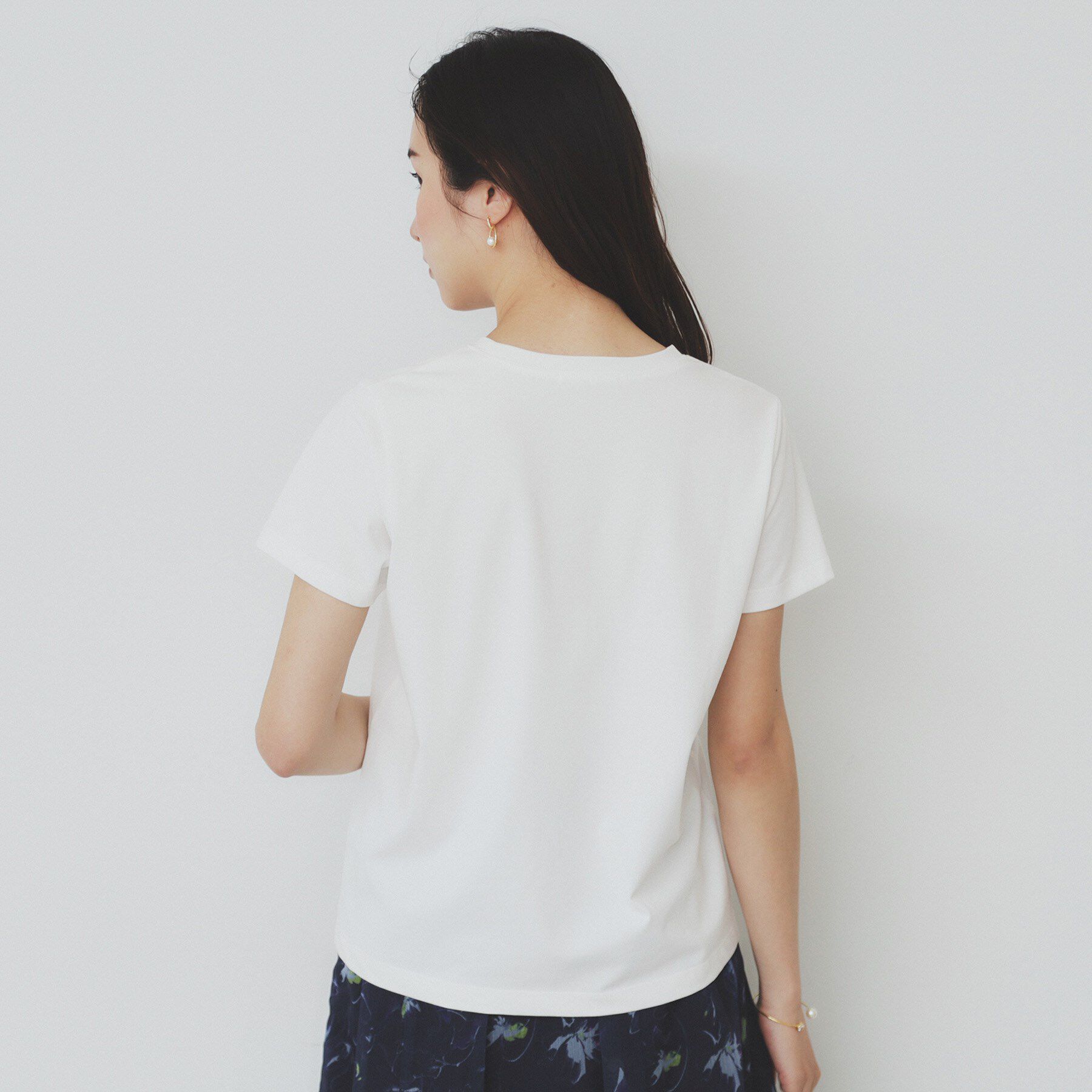 index「フロントロゴ刺繍Tシャツ【UVケア/洗濯機洗い可/接触冷感】」|Tシャツ・カットソー|