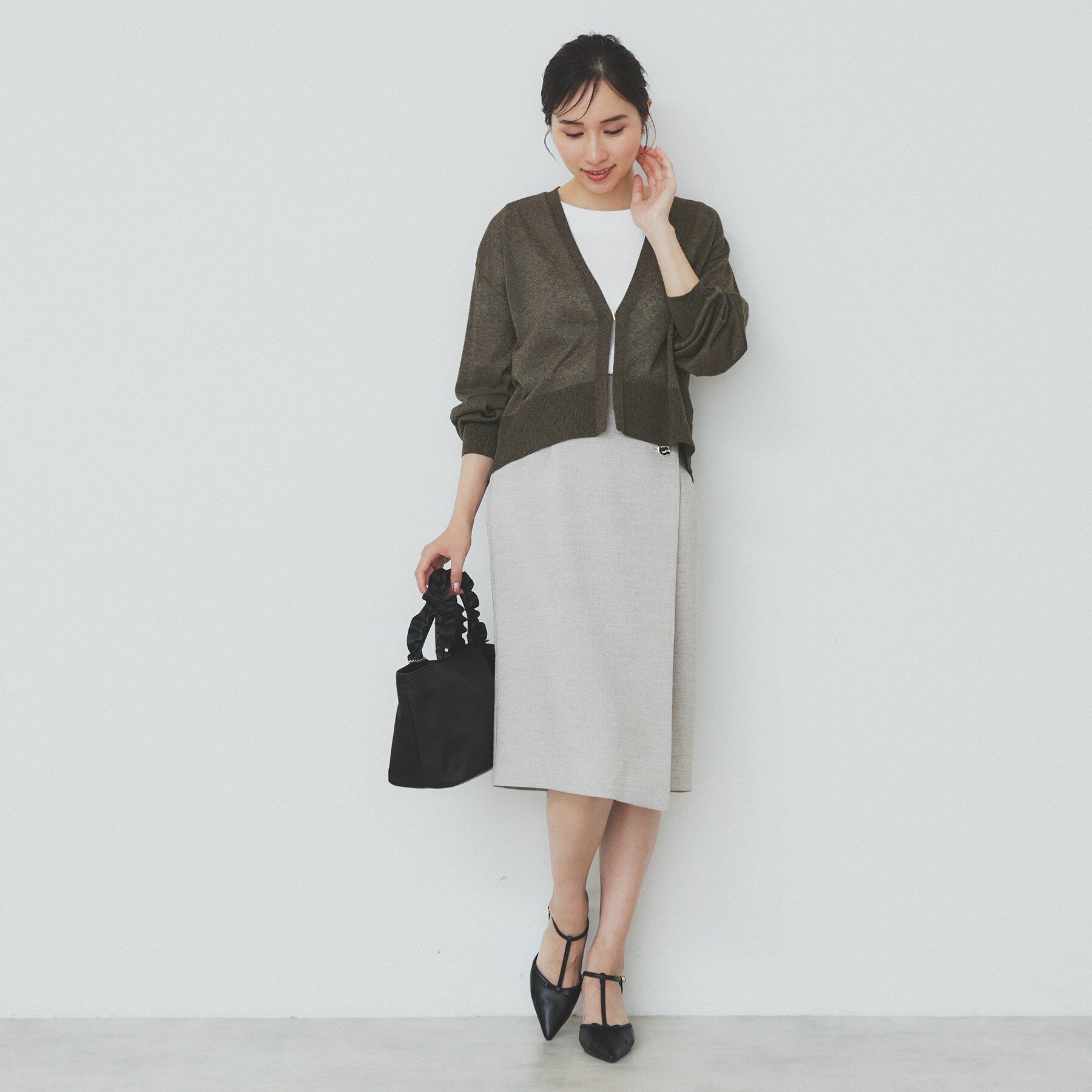 index「《5色展開》コンパクトショートカーディガン【洗濯機洗い可】」|カーディガン|