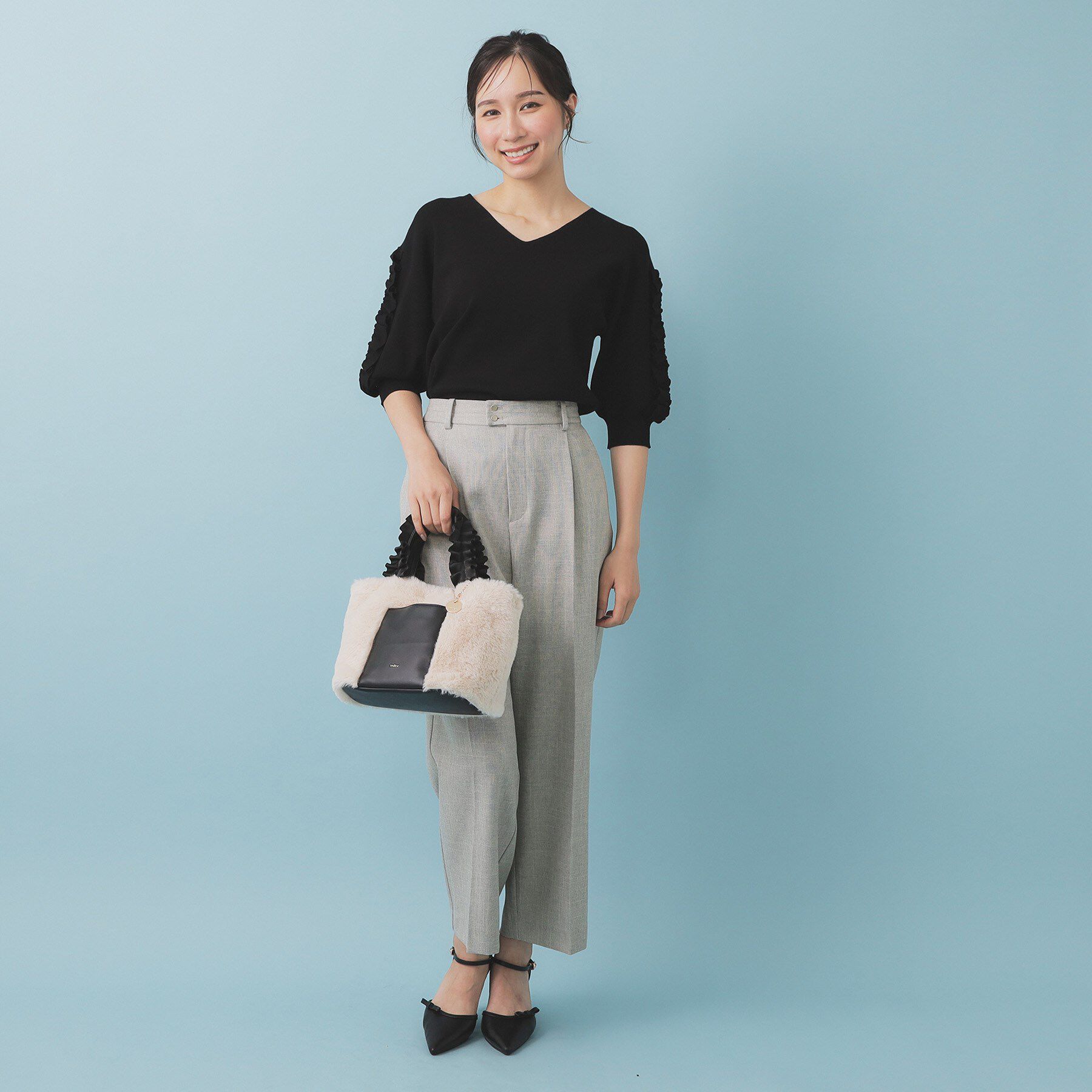 index「ラップフリルVネックニット【洗濯機洗い可/接触冷感/UVケア】」|ニット・セーター|