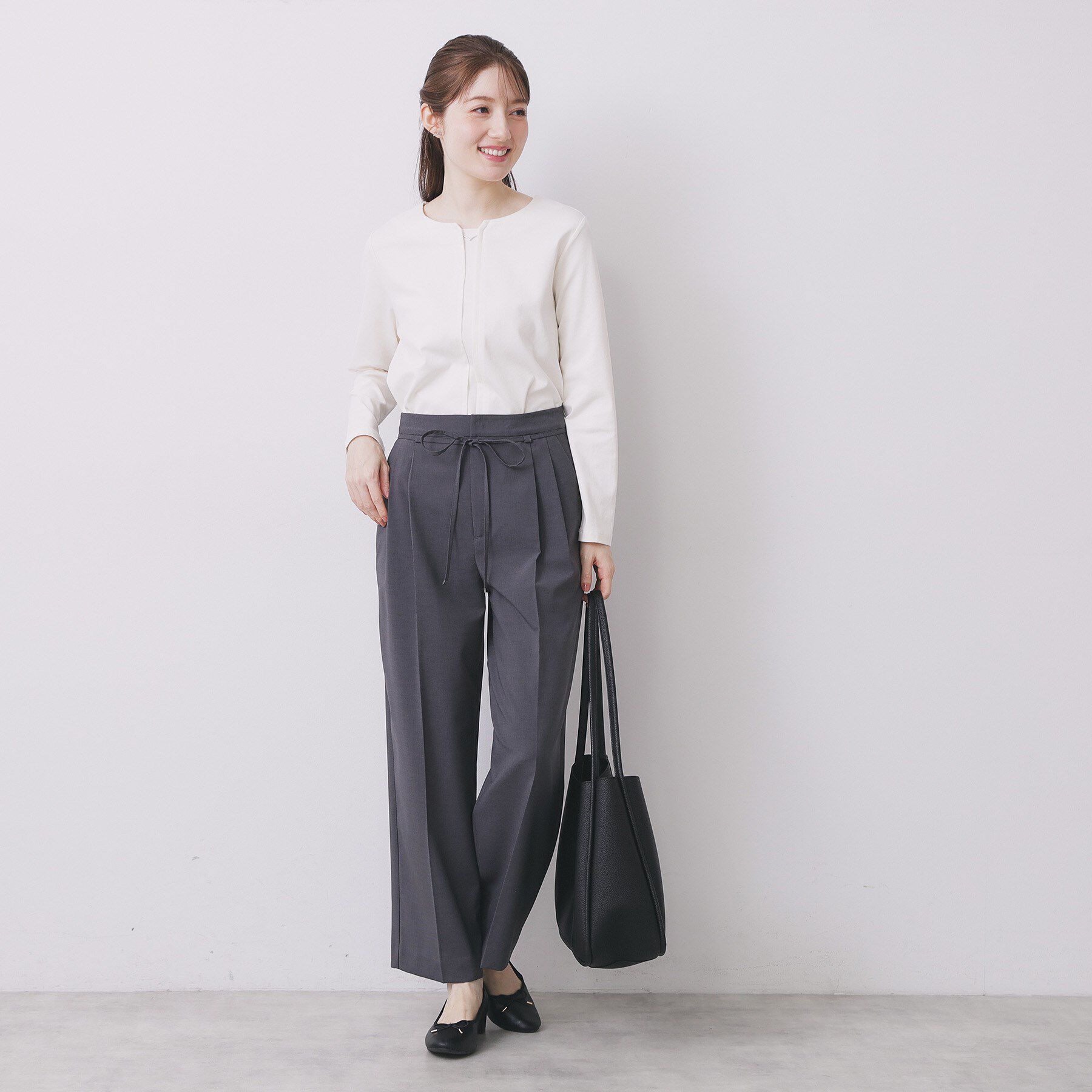 index「フロントタックモチーフポンチトップス【洗濯機OK】」|Tシャツ・カットソー|