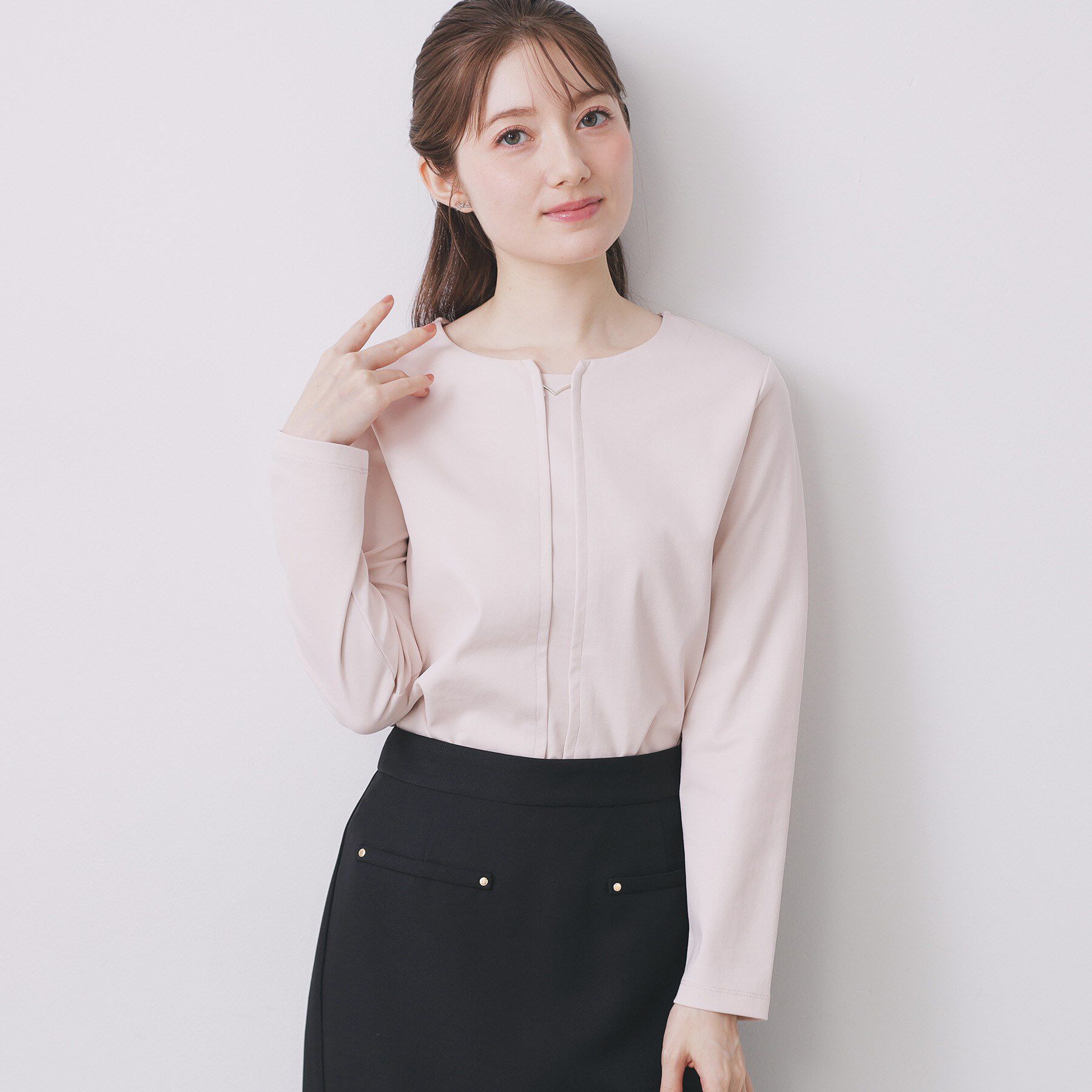 index「フロントタックモチーフポンチトップス【洗濯機OK】」|Tシャツ・カットソー|ピンクベージュ(05