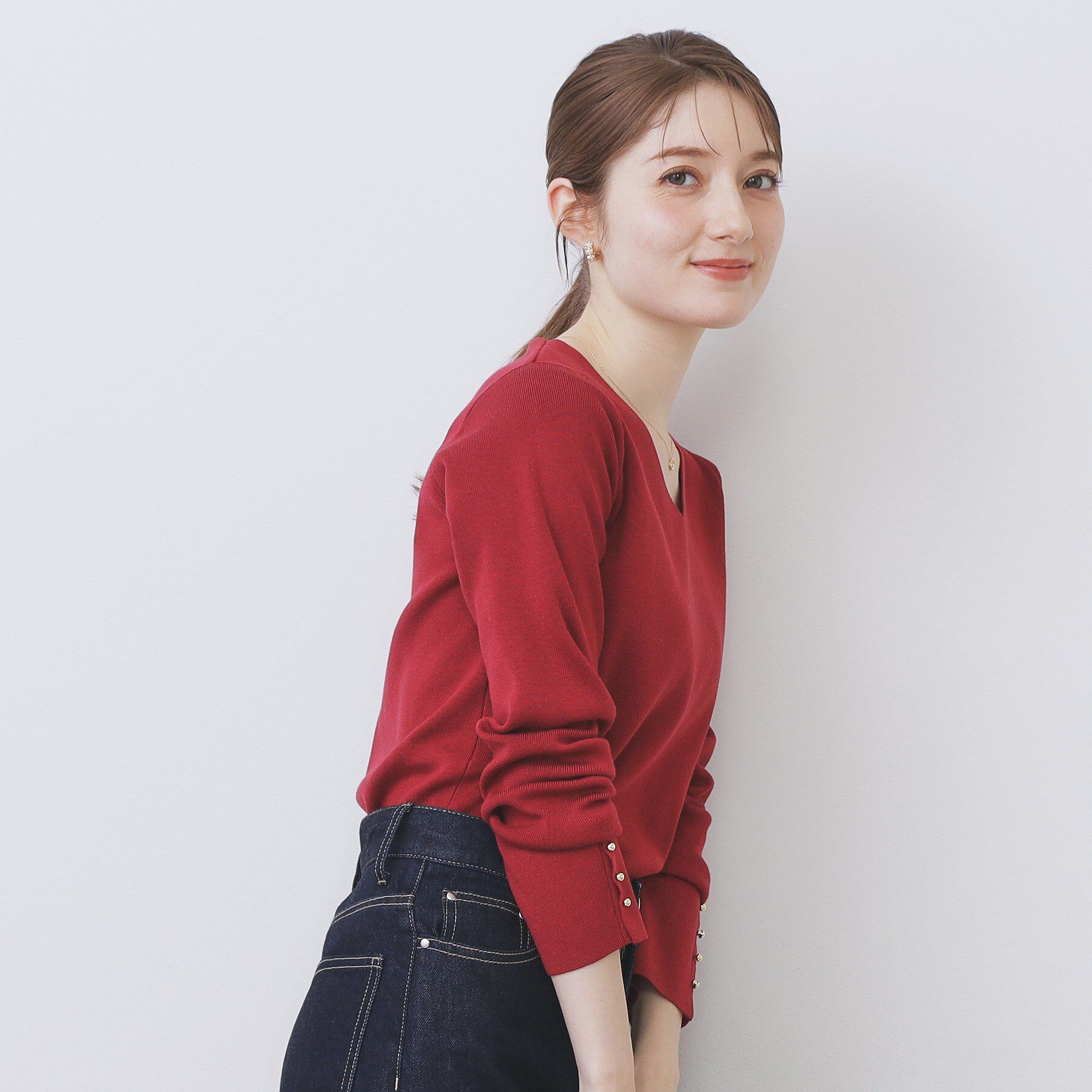 index「ゴールドボタンVネックニット【洗濯機OK】《6col》」|ニット・セーター|