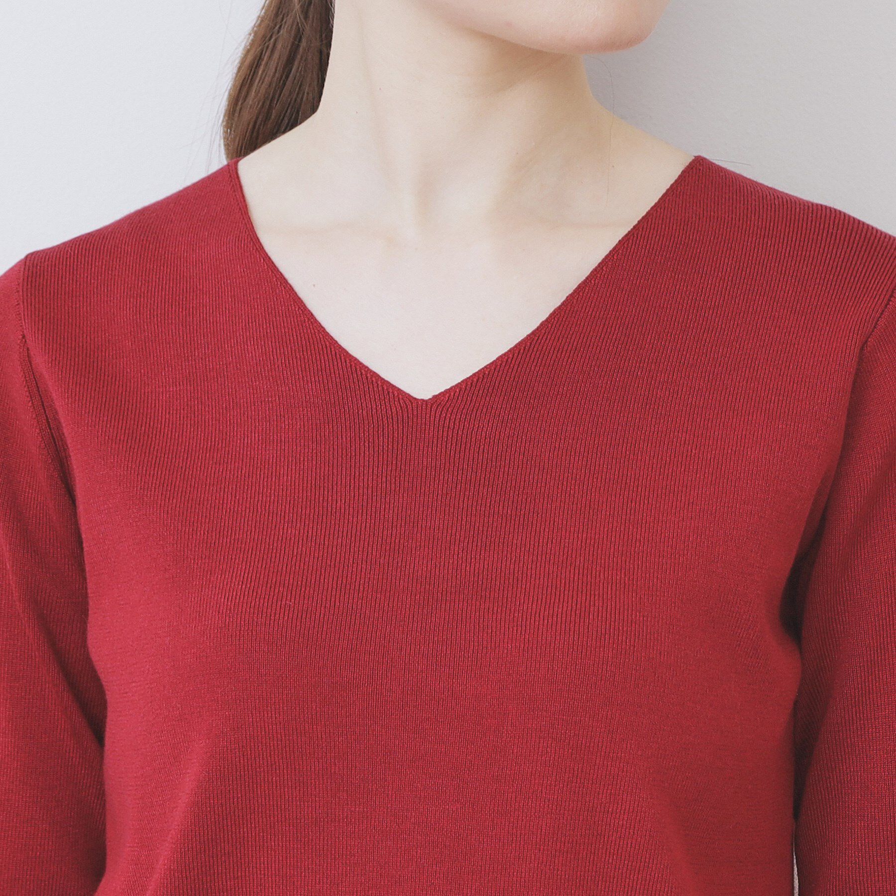 index「ゴールドボタンVネックニット【洗濯機OK】《6col》」|ニット・セーター|