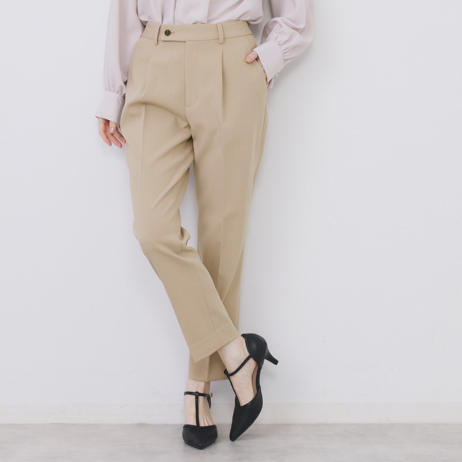 index「《丈が選べる》ストレッチテーパードパンツ/セットアップ対応【洗濯機OK/防シワ】」|その他|ライトベージュ(05