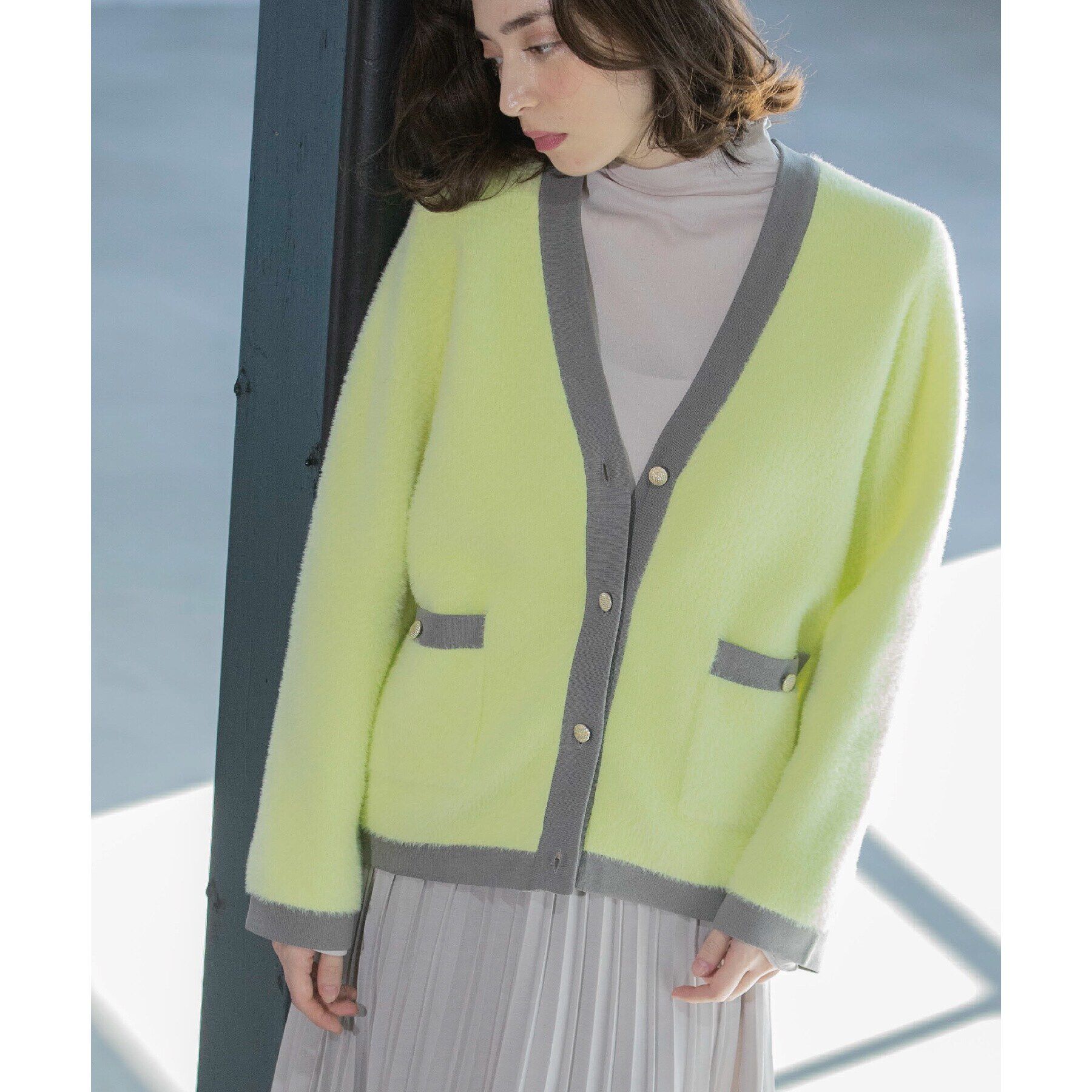 OPAQUE.CLIP「フェザーヤーン配色Vネックカーディガン【洗濯機洗い可】」|カーディガン|ライトグリーン(52