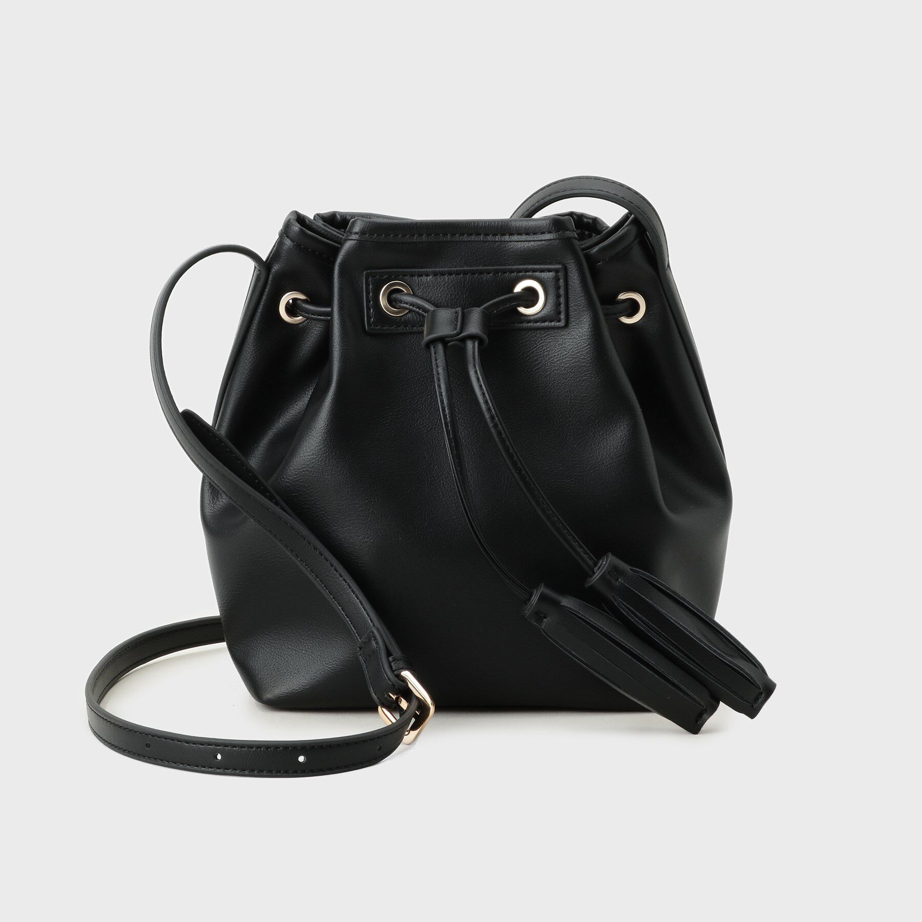 OPAQUE.CLIP「タッセル巾着デザインミニショルダーバッグ」|ショルダー・メッセンジャー|