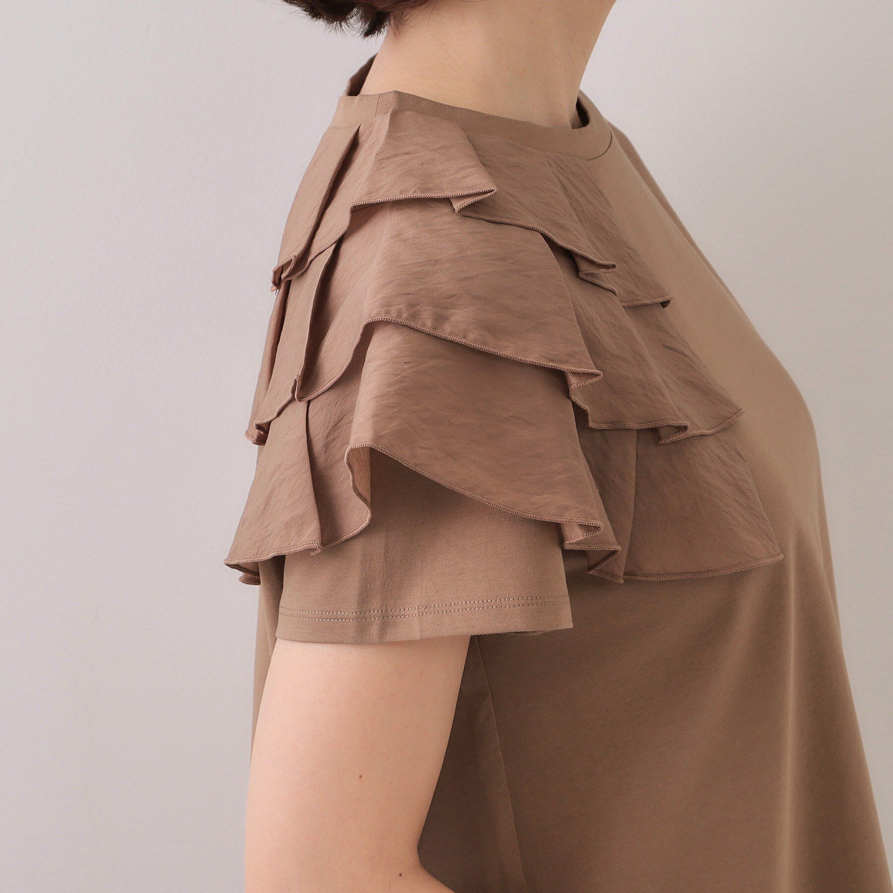 OPAQUE.CLIP「ショルダーフリルドッキングカットソー【UV/接触冷感/洗濯機洗い可】」|Tシャツ・カットソー|