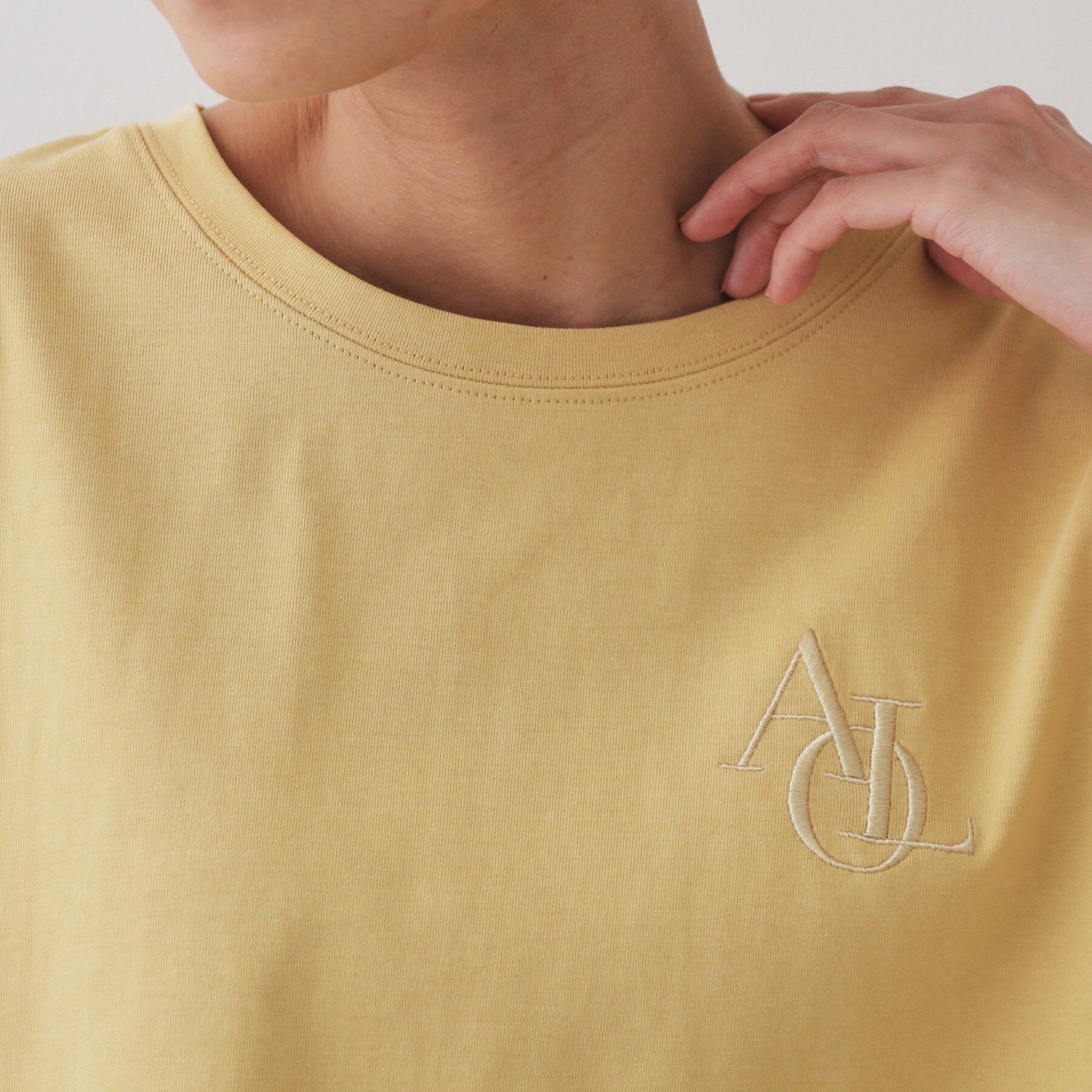 OPAQUE.CLIP「刺繍ロゴワイドシルエットTシャツ【洗濯機洗い可】」|Tシャツ・カットソー|