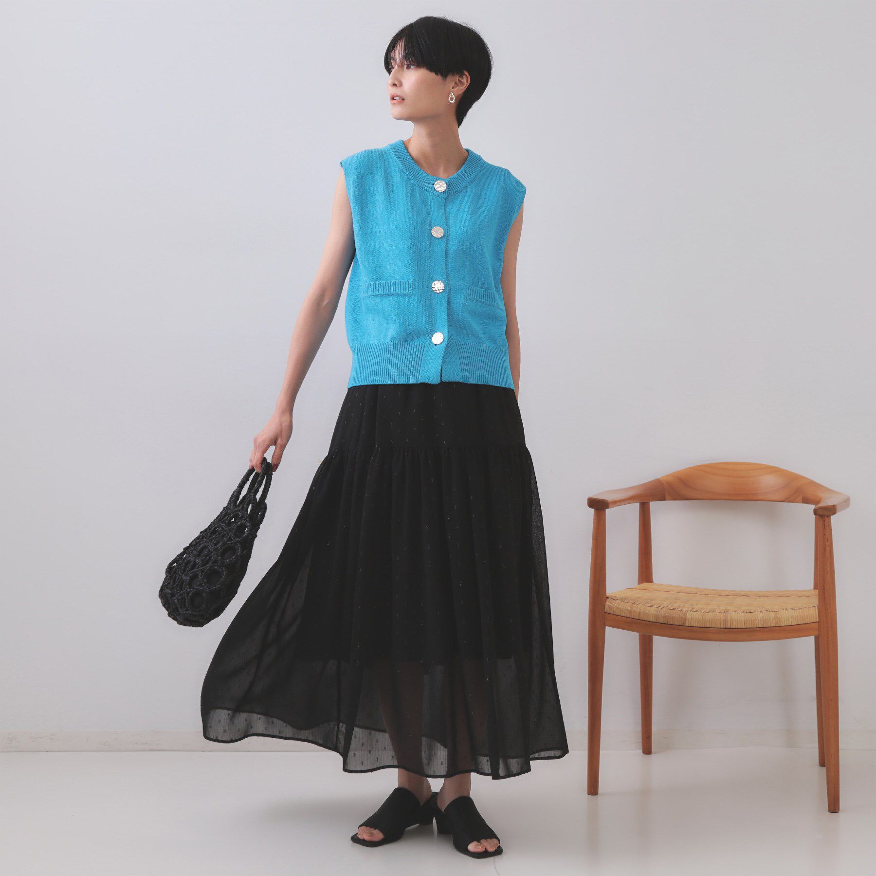 OPAQUE.CLIP「変形ブロンズボタンニットベスト【洗濯機洗い可】」|ベスト・ジレ|