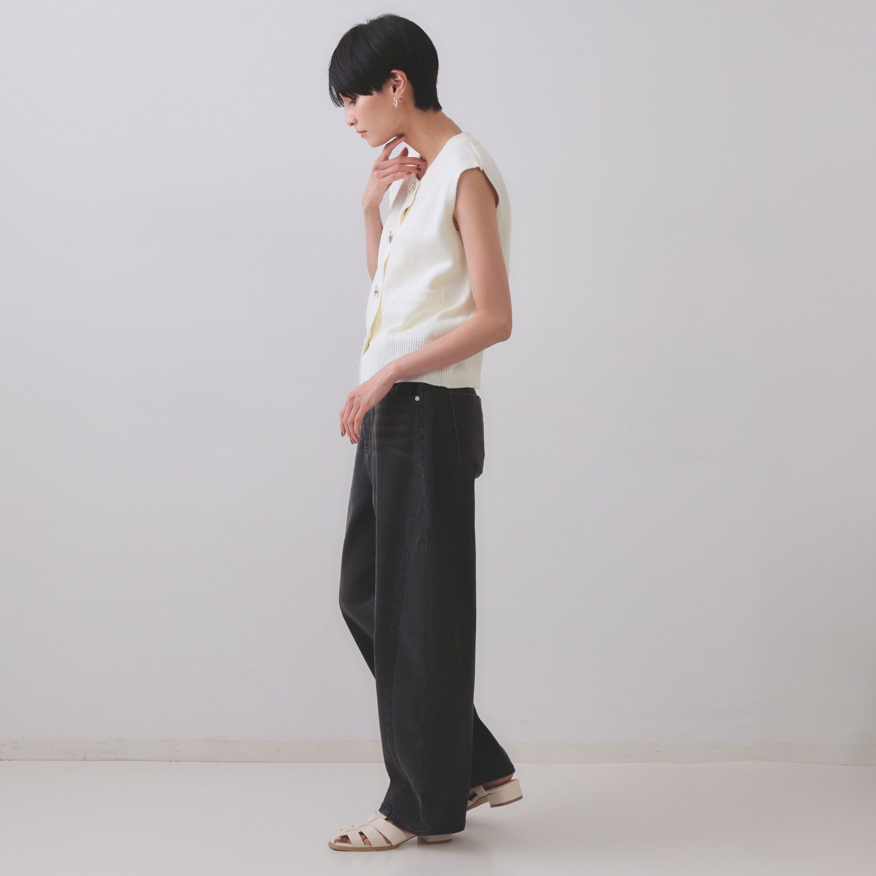 OPAQUE.CLIP「変形ブロンズボタンニットベスト【洗濯機洗い可】」|ベスト・ジレ|