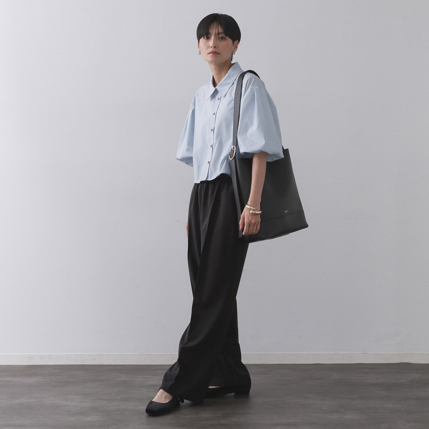 OPAQUE.CLIP「【軽量/A4サイズ対応/通勤対応】スムース合皮ワンショルダーバッグ」|ショルダー・メッセンジャー|