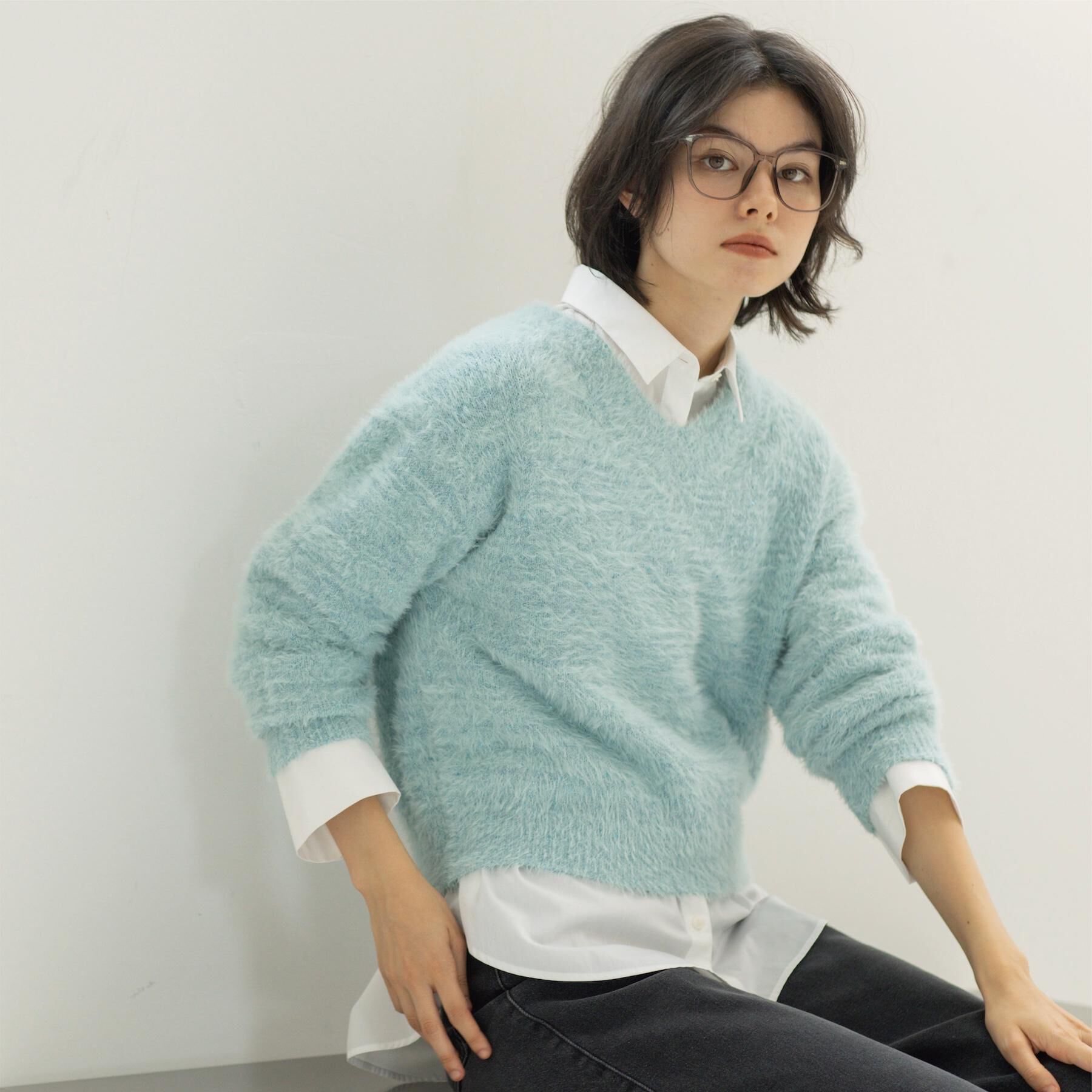 OPAQUE.CLIP「スパンコールフェザーVネックニット【洗濯機OK】」|ニット・セーター|