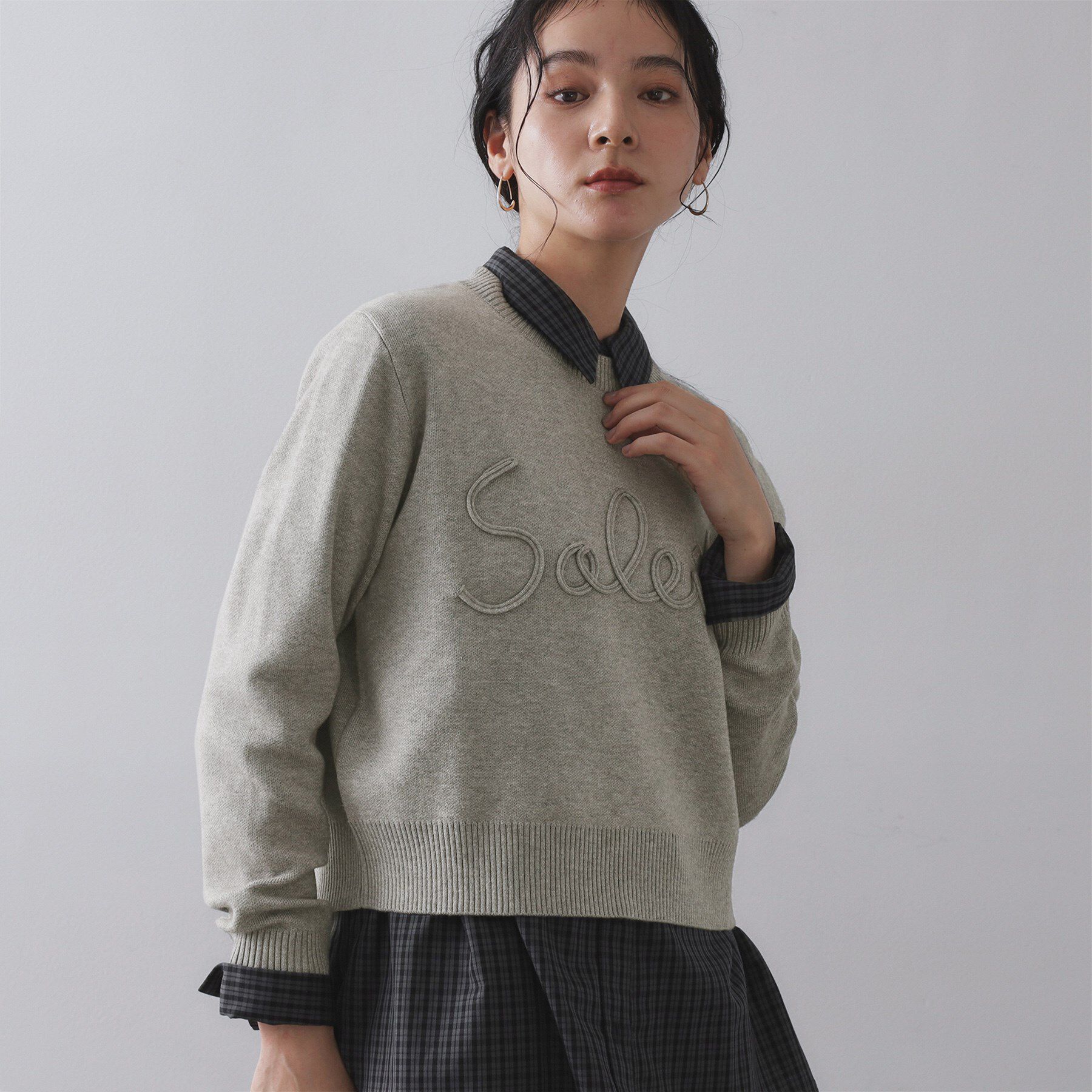 OPAQUE.CLIP「チェーン刺繍ロゴニット【洗濯機OK】」|ニット・セーター|