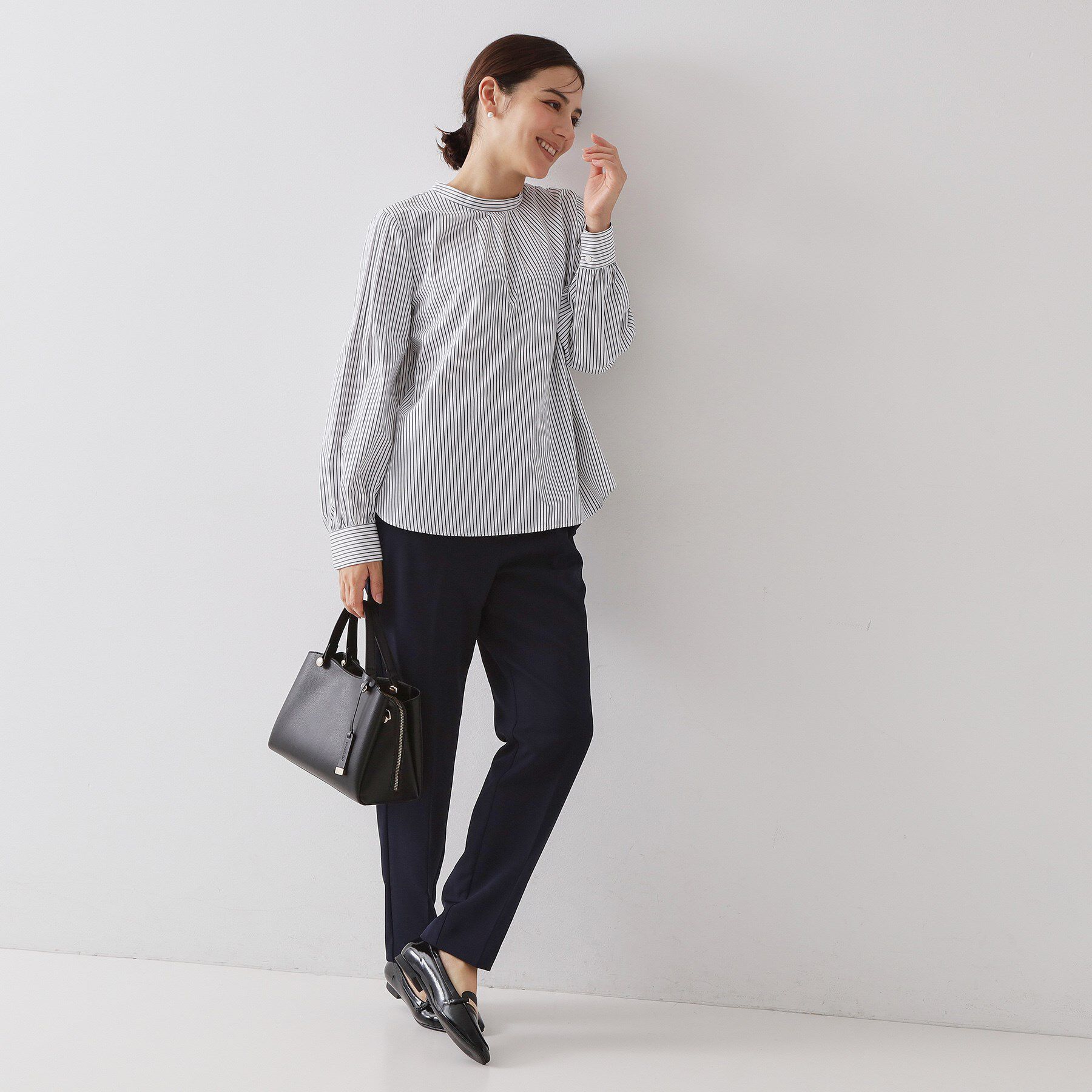 OPAQUE.CLIP「《通勤対応》袖タックボリュームブラウス【洗濯機OK】」|シャツ・ブラウス|