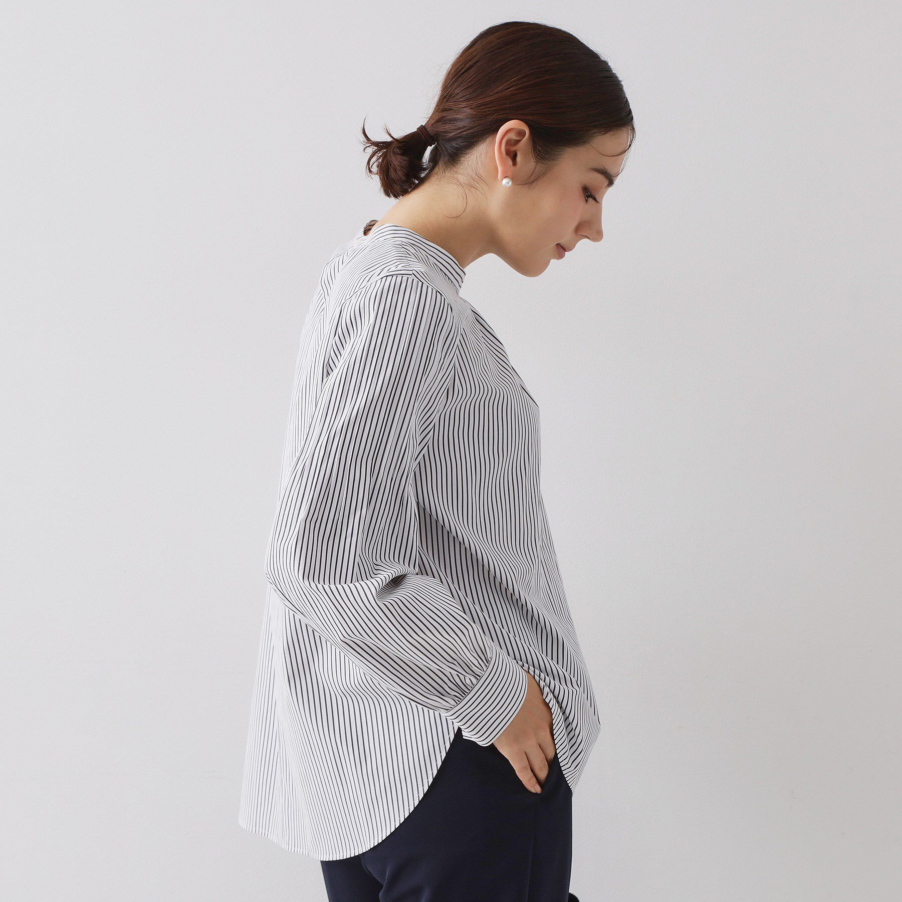 OPAQUE.CLIP「《通勤対応》袖タックボリュームブラウス【洗濯機OK】」|シャツ・ブラウス|