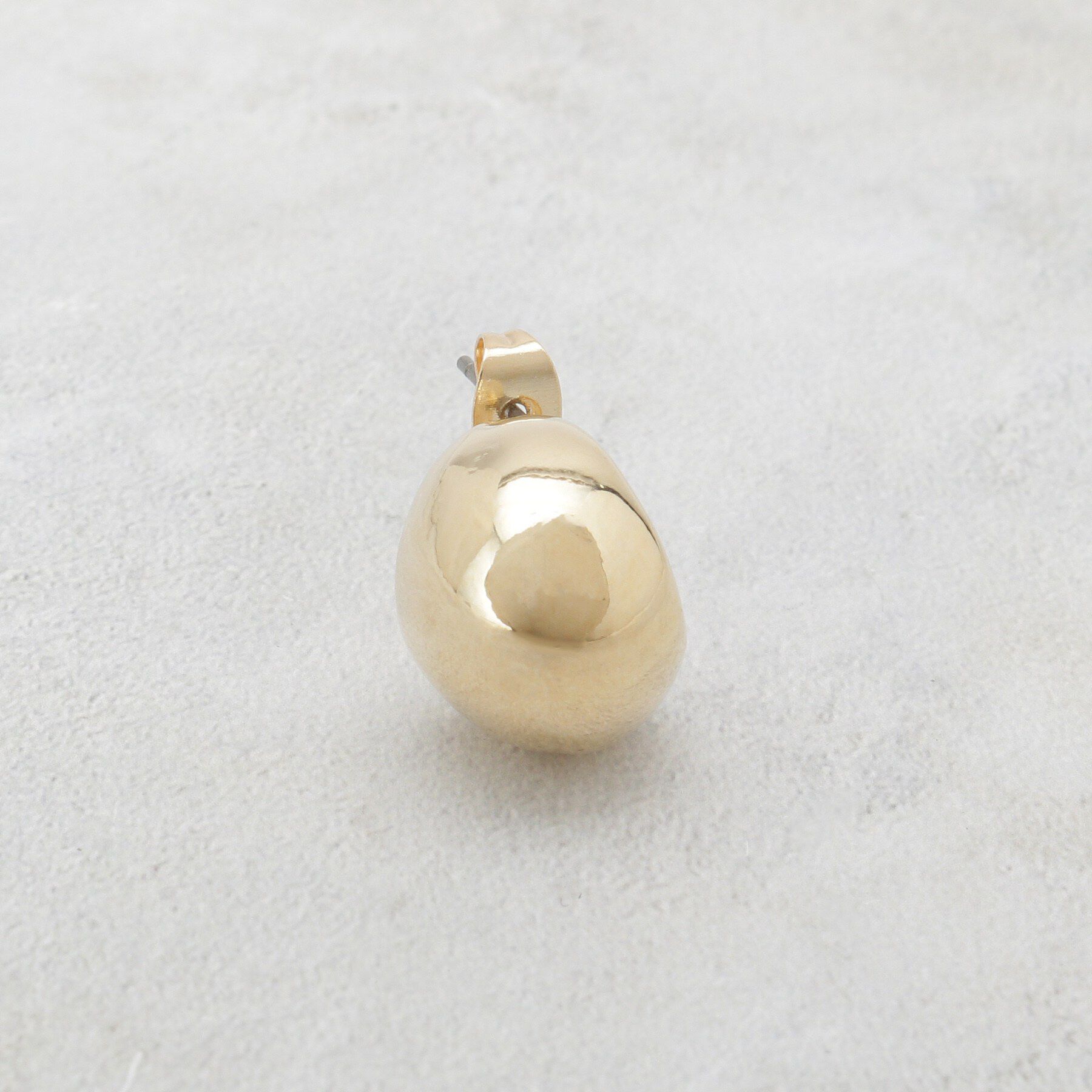 OPAQUE.CLIP「オーバルシェイプ メタルピアス」|ピアス|