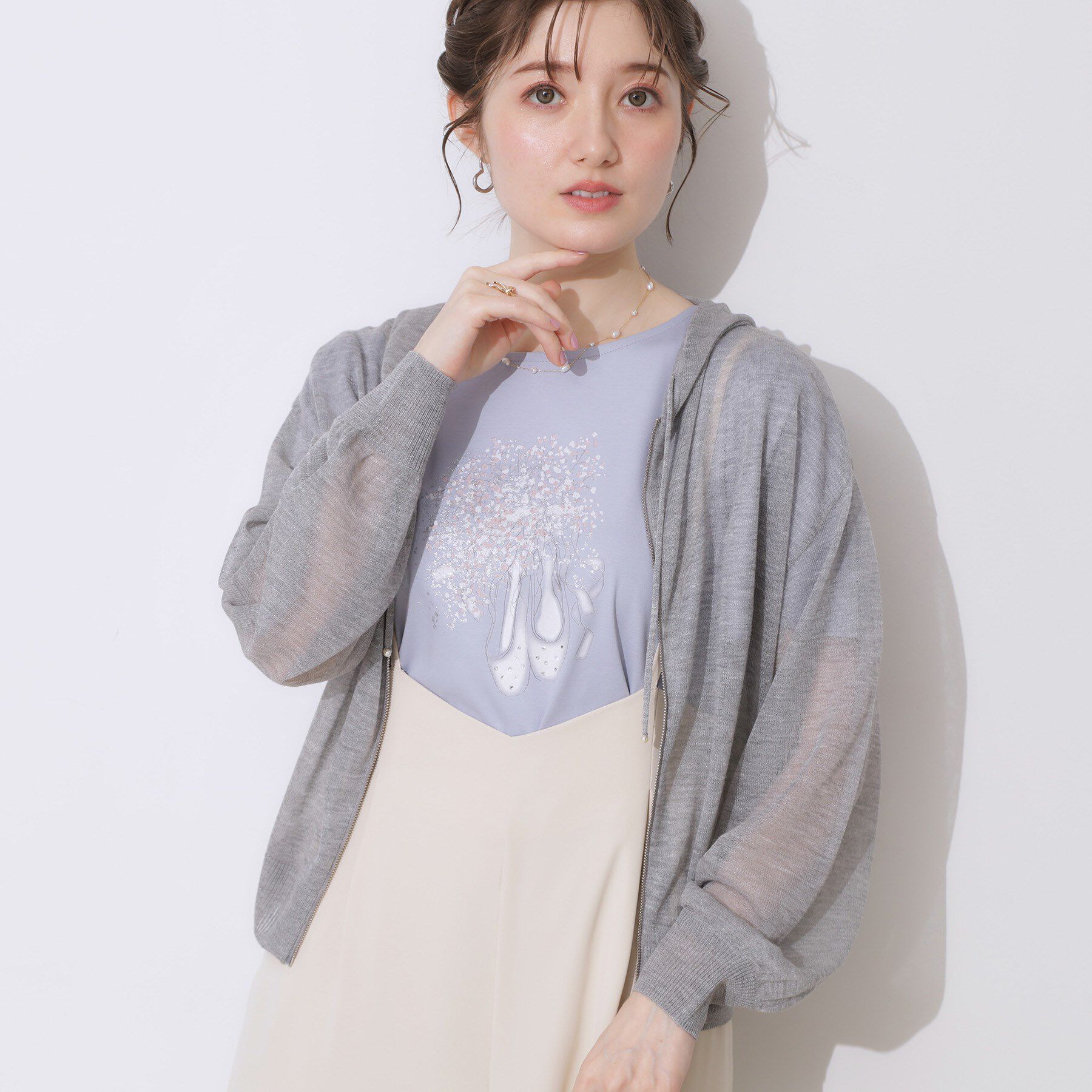 Couture broach「【上品な透け感・大人カジュアル】シアージップアップフーディー」|パーカー|