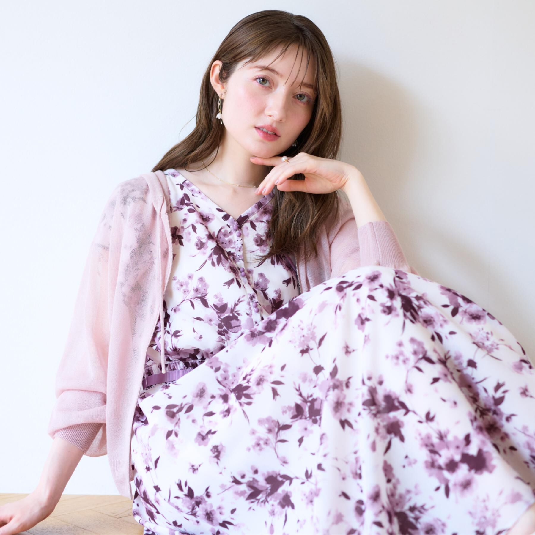 Couture broach「【上品な透け感・大人カジュアル】シアージップアップフーディー」|パーカー|