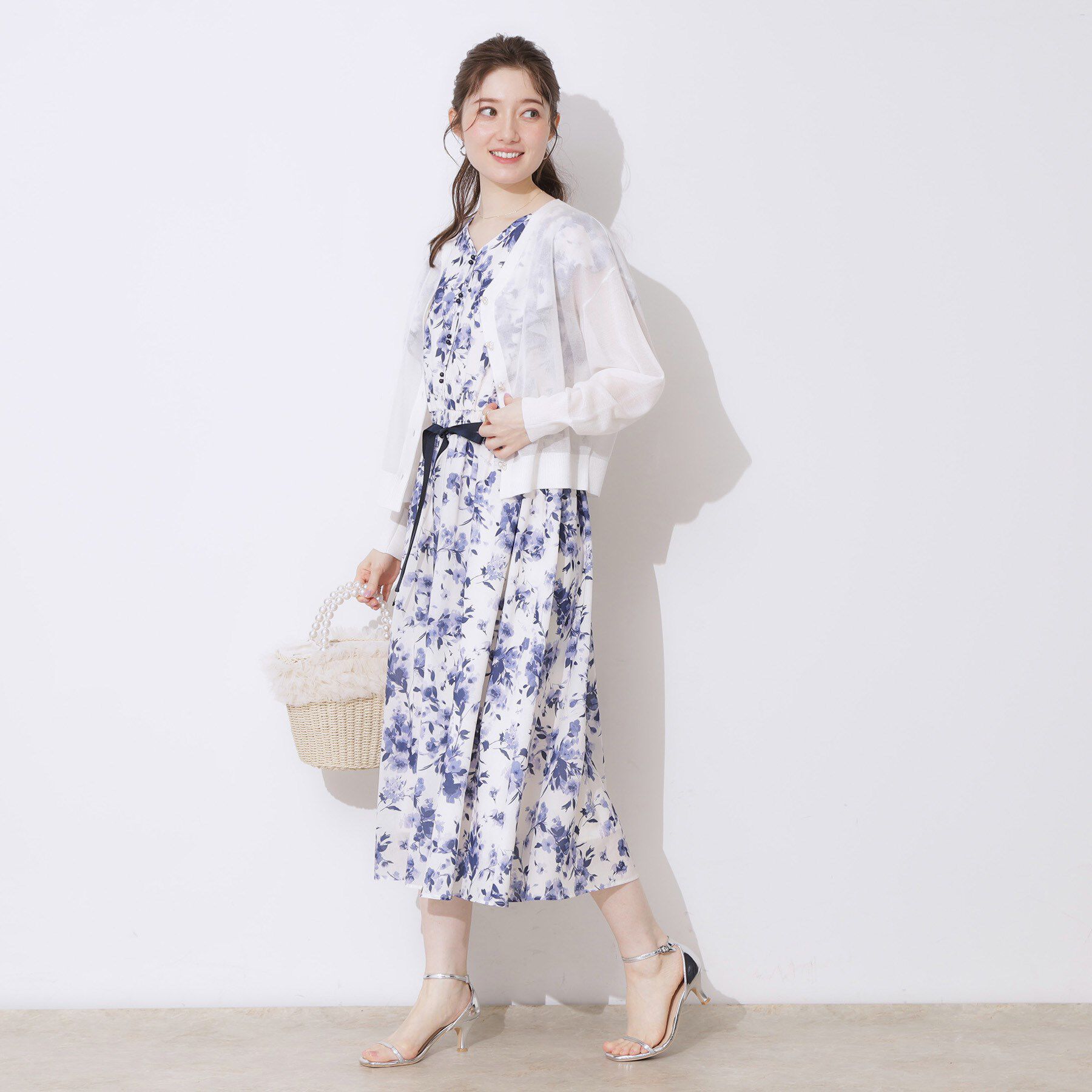 Couture broach「【上品な透け感・通勤】ダブルパール調釦シアーカーディガン」|カーディガン|