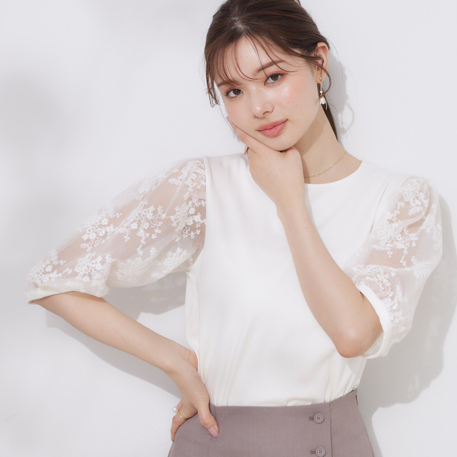 Couture broach「【接触冷感・UV・マシンウォッシャブル】袖レースデザイントップス」|Tシャツ・カットソー|