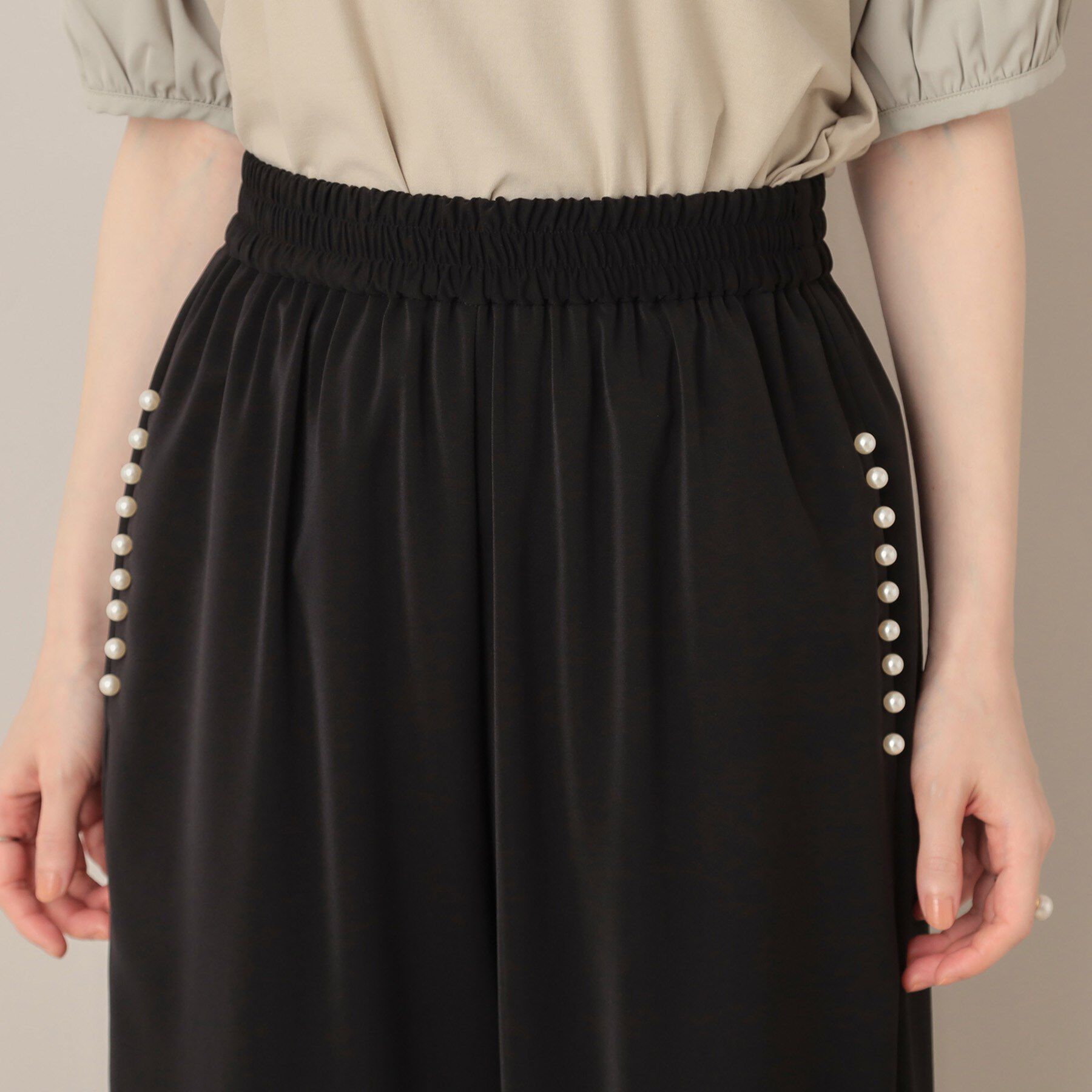 Couture broach「【マルチデザイン・楽ちん】フェイクパール リラックスワイドパンツ」|その他|